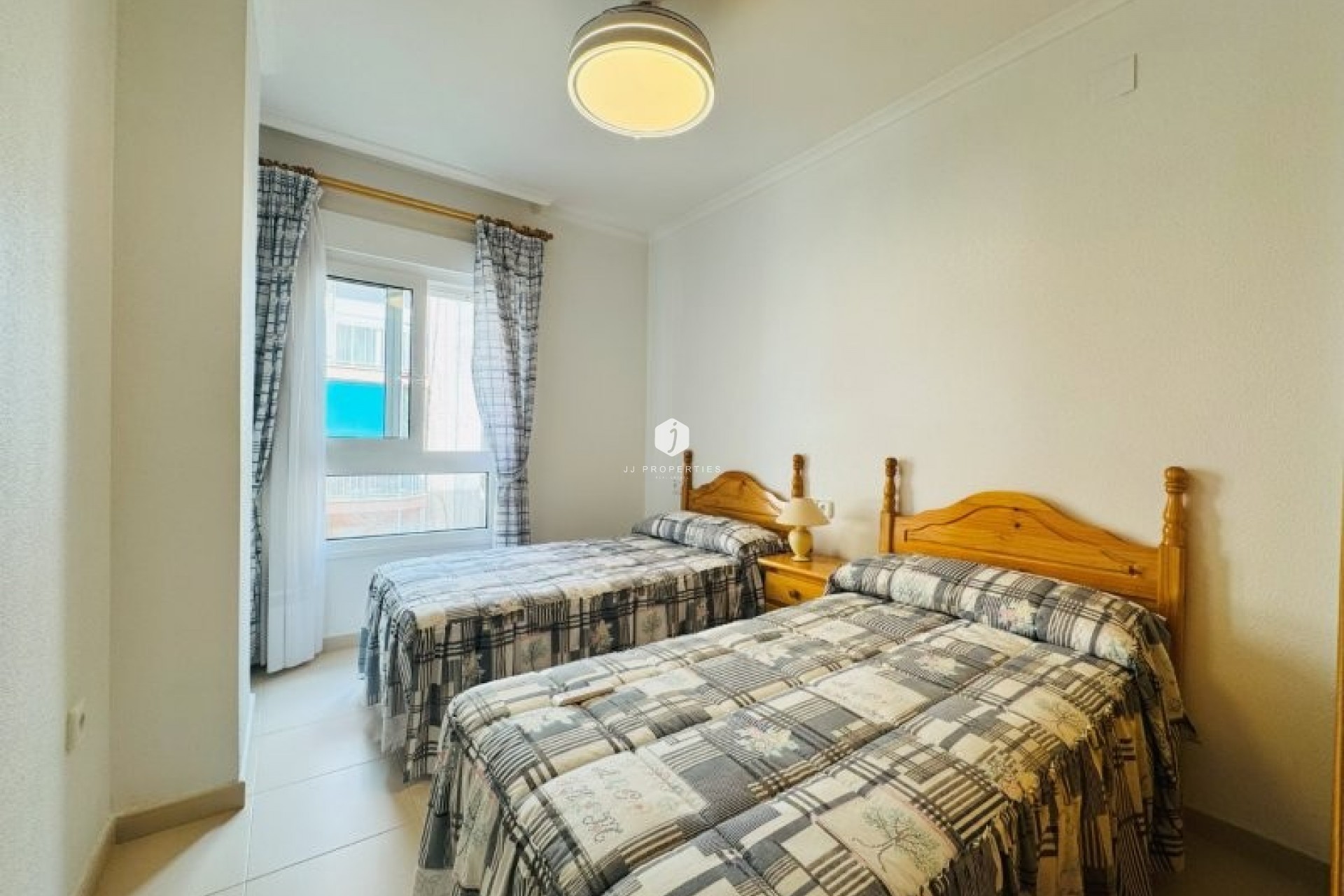 Aus zweiter Hand - Wohnung -
La Mata - Costa Blanca