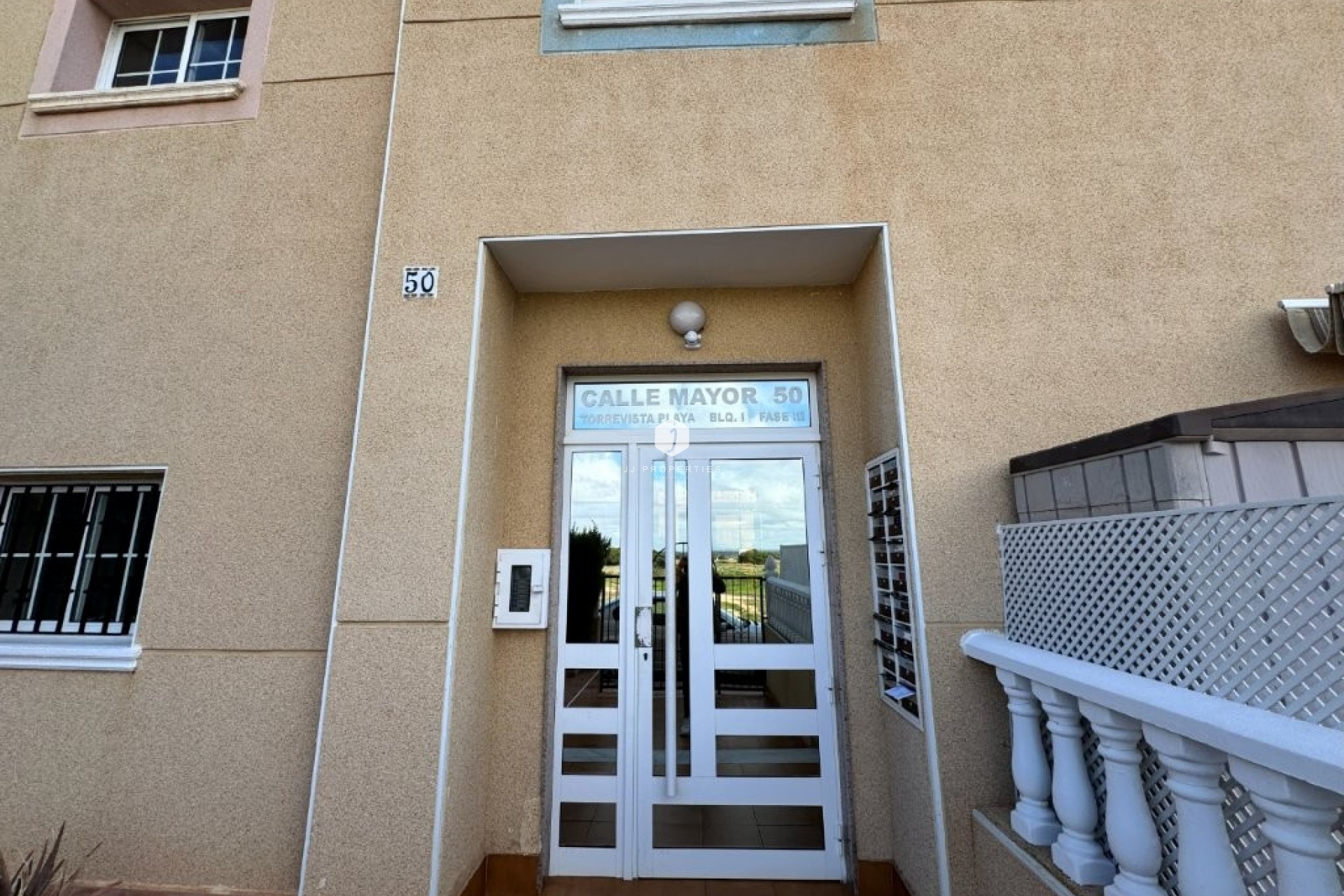 Aus zweiter Hand - Wohnung -
La Mata - Costa Blanca