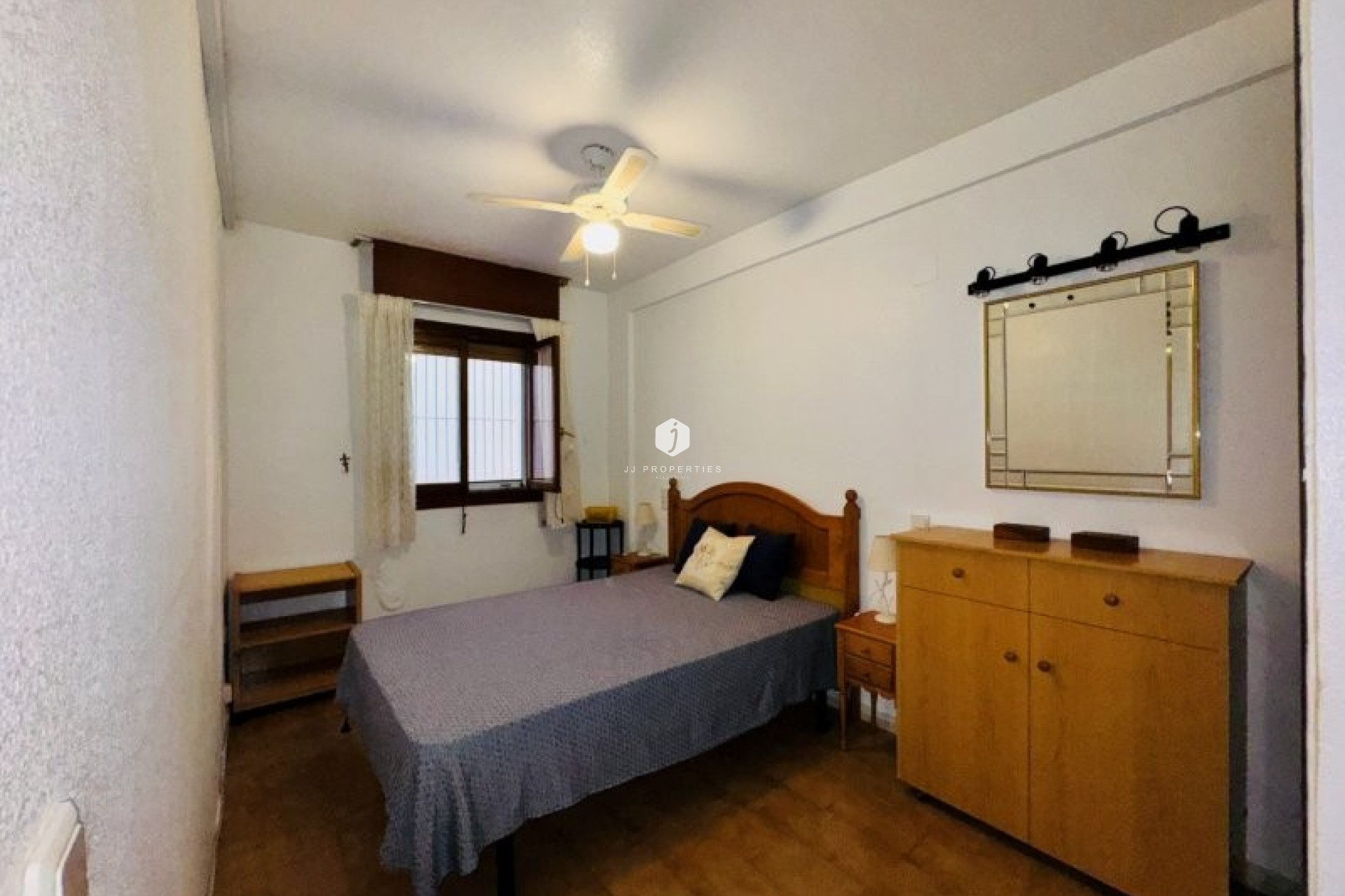 Aus zweiter Hand - Wohnung -
La Mata - Costa Blanca