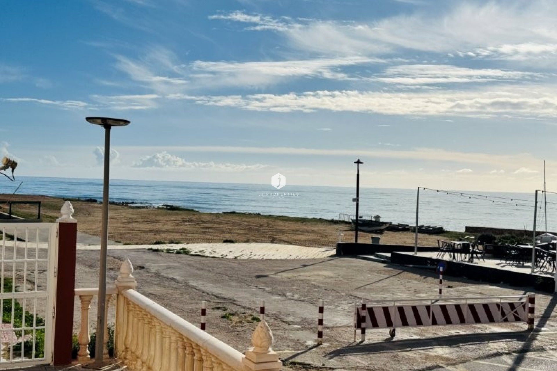 Aus zweiter Hand - Wohnung -
La Mata - Costa Blanca