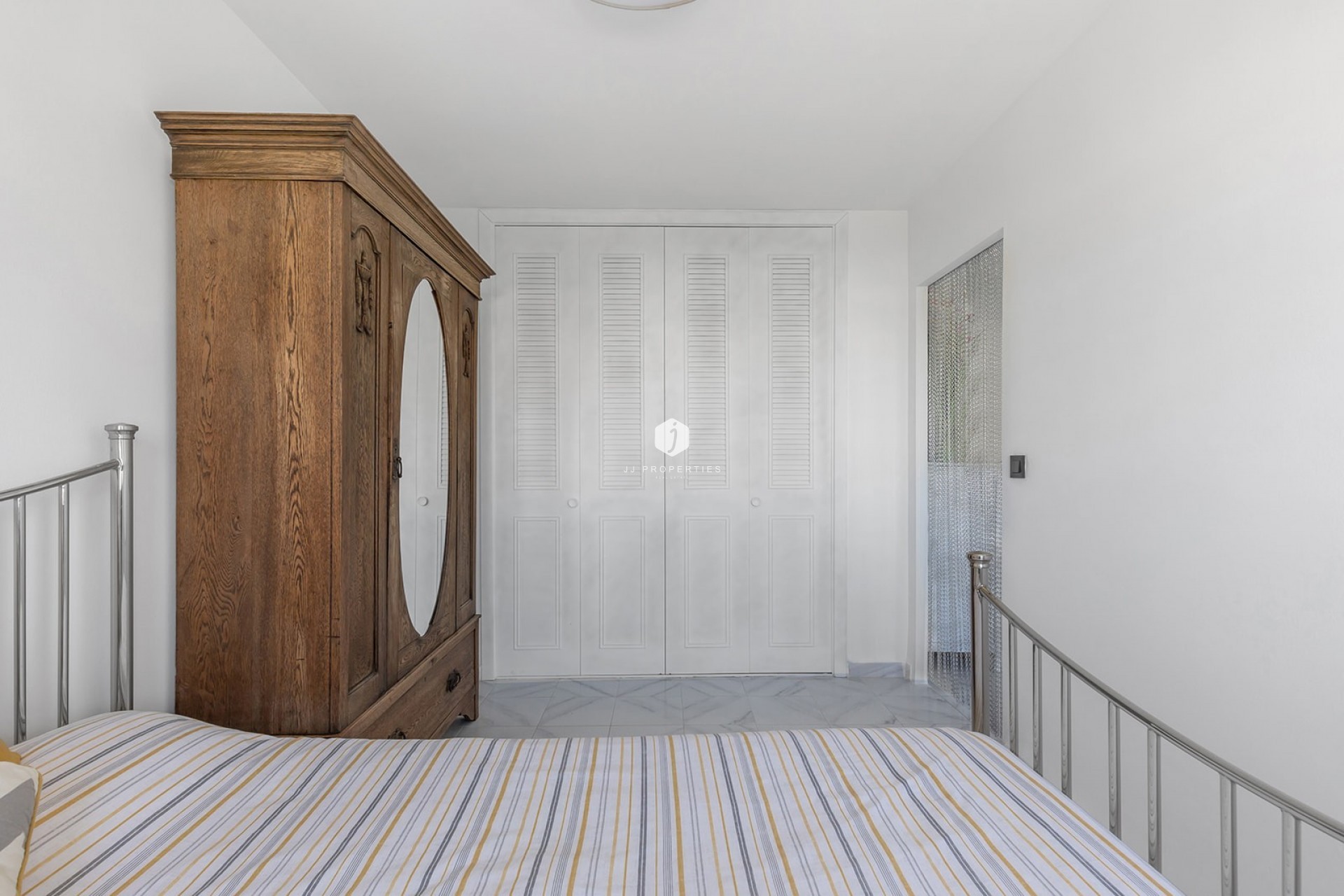 Aus zweiter Hand - Wohnung -
La Mata - Costa Blanca