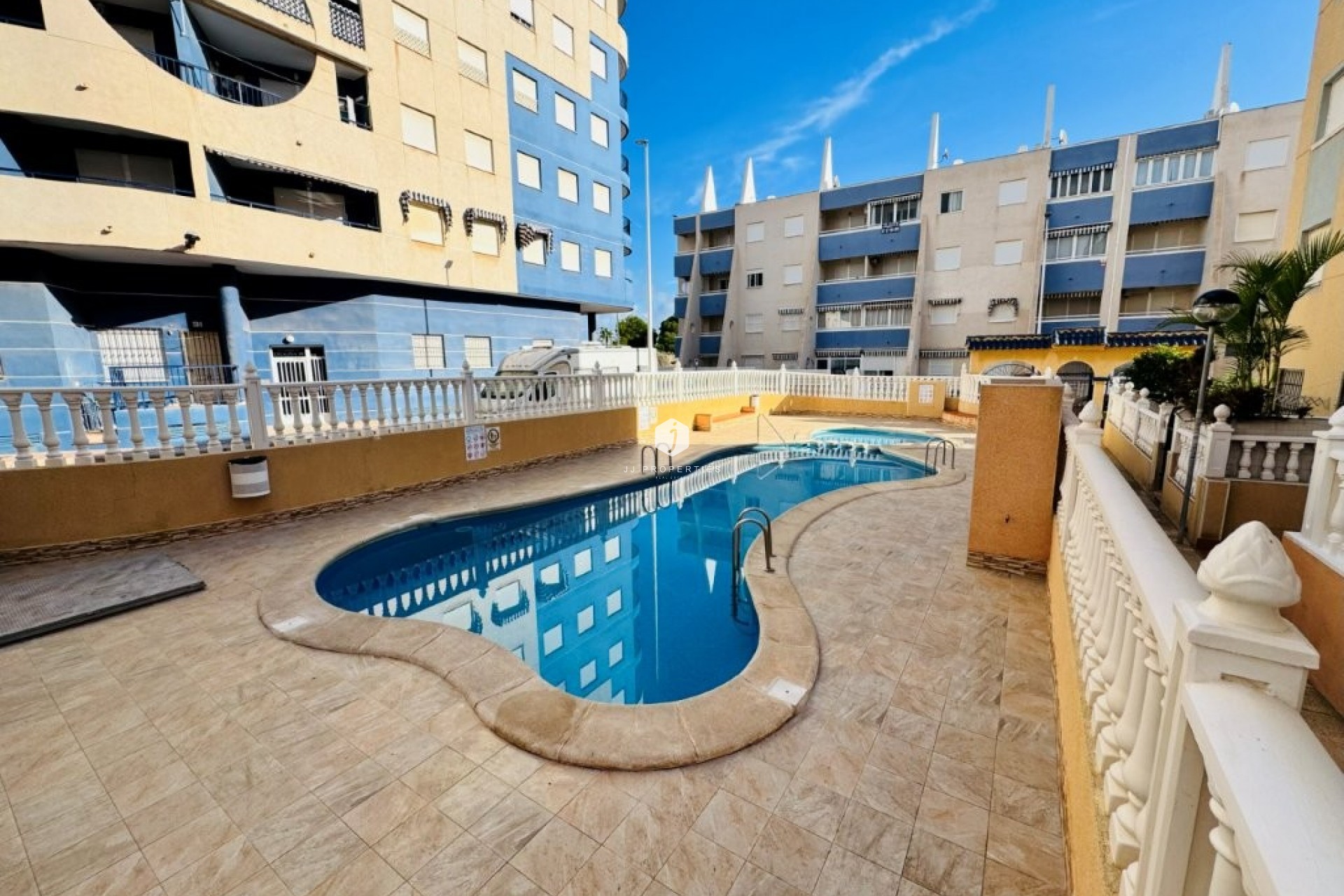 Aus zweiter Hand - Wohnung -
La Mata - Costa Blanca