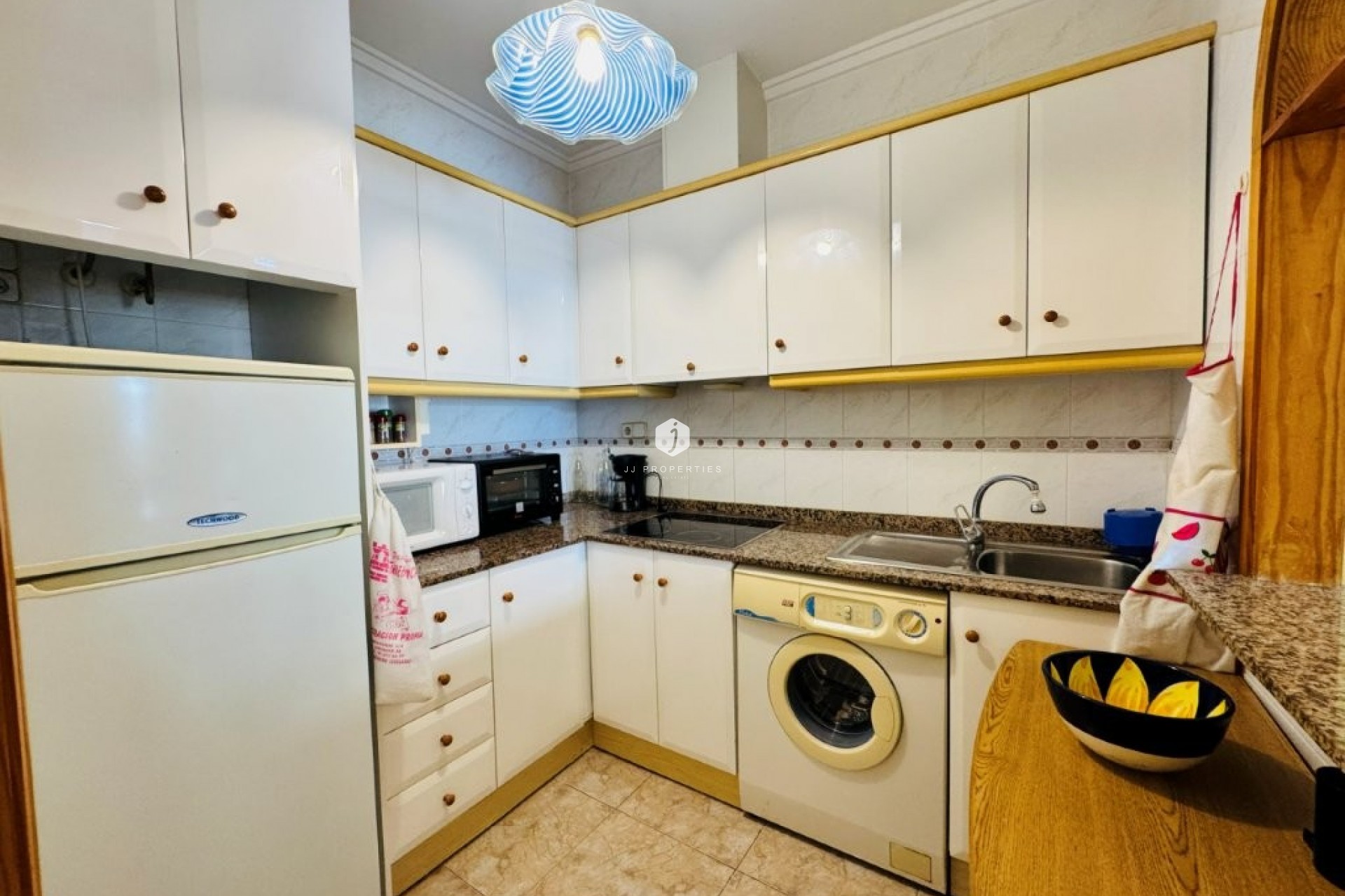 Aus zweiter Hand - Wohnung -
La Mata - Costa Blanca