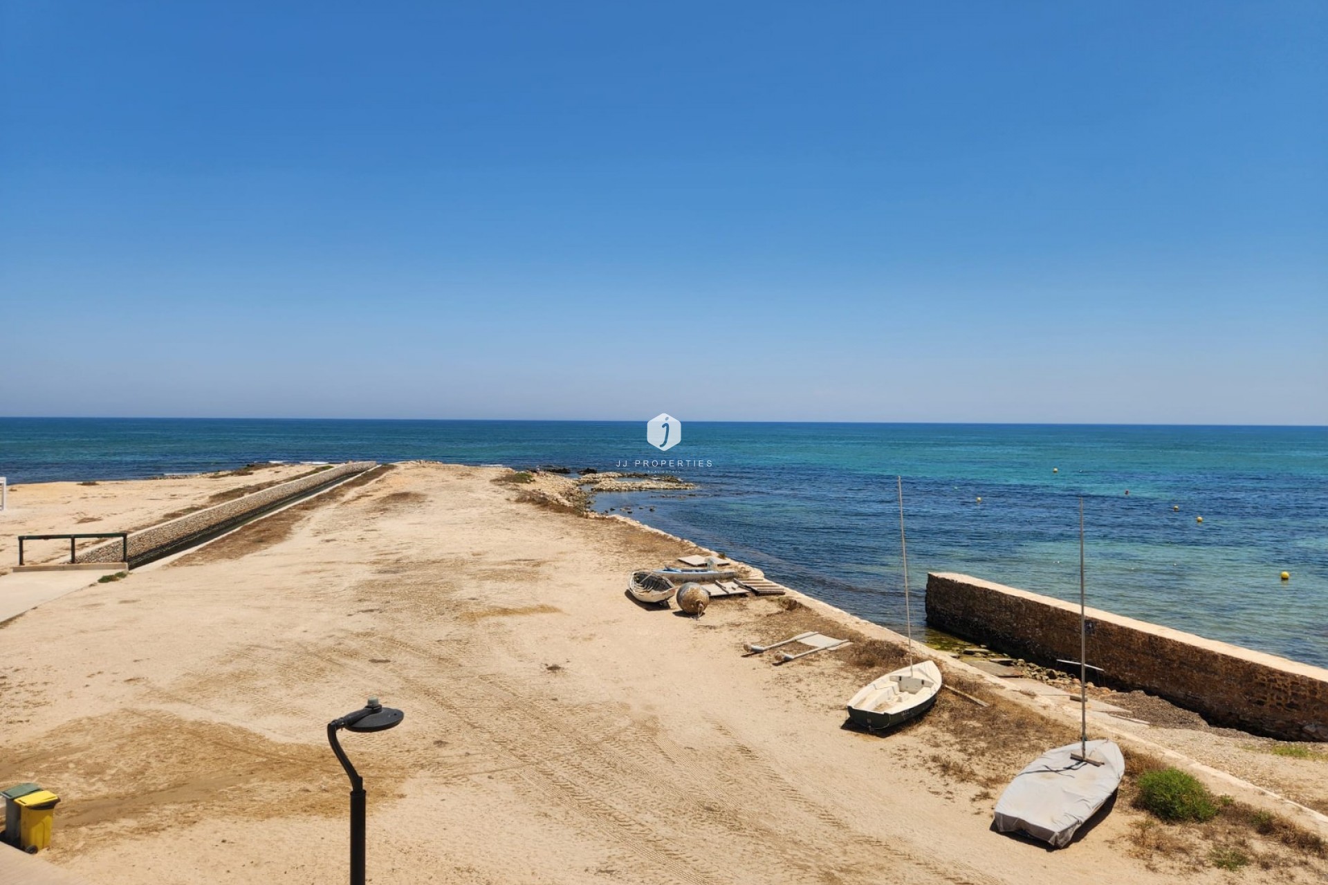 Aus zweiter Hand - Wohnung -
La Mata - Costa Blanca