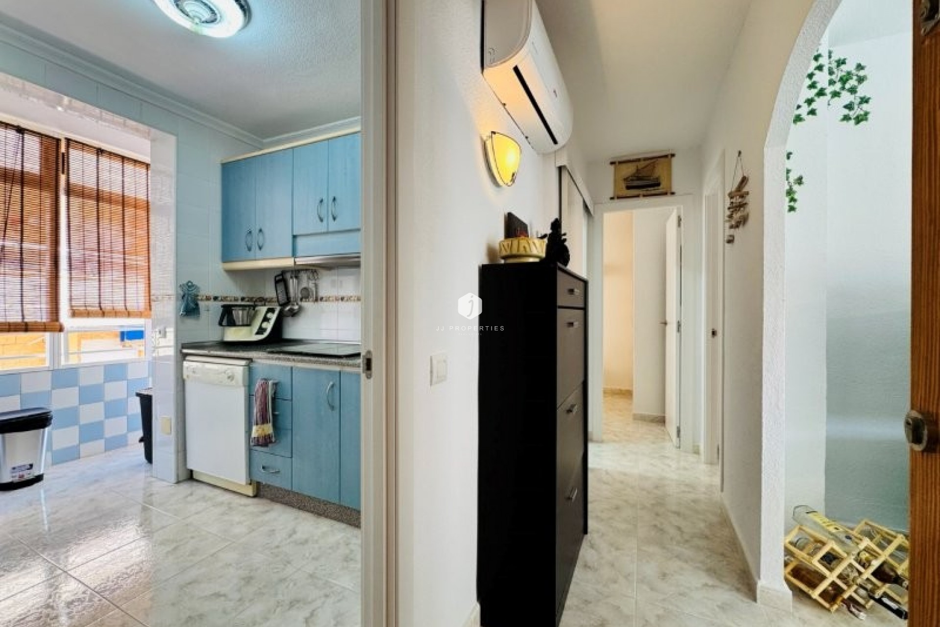 Aus zweiter Hand - Wohnung -
La Mata - Costa Blanca