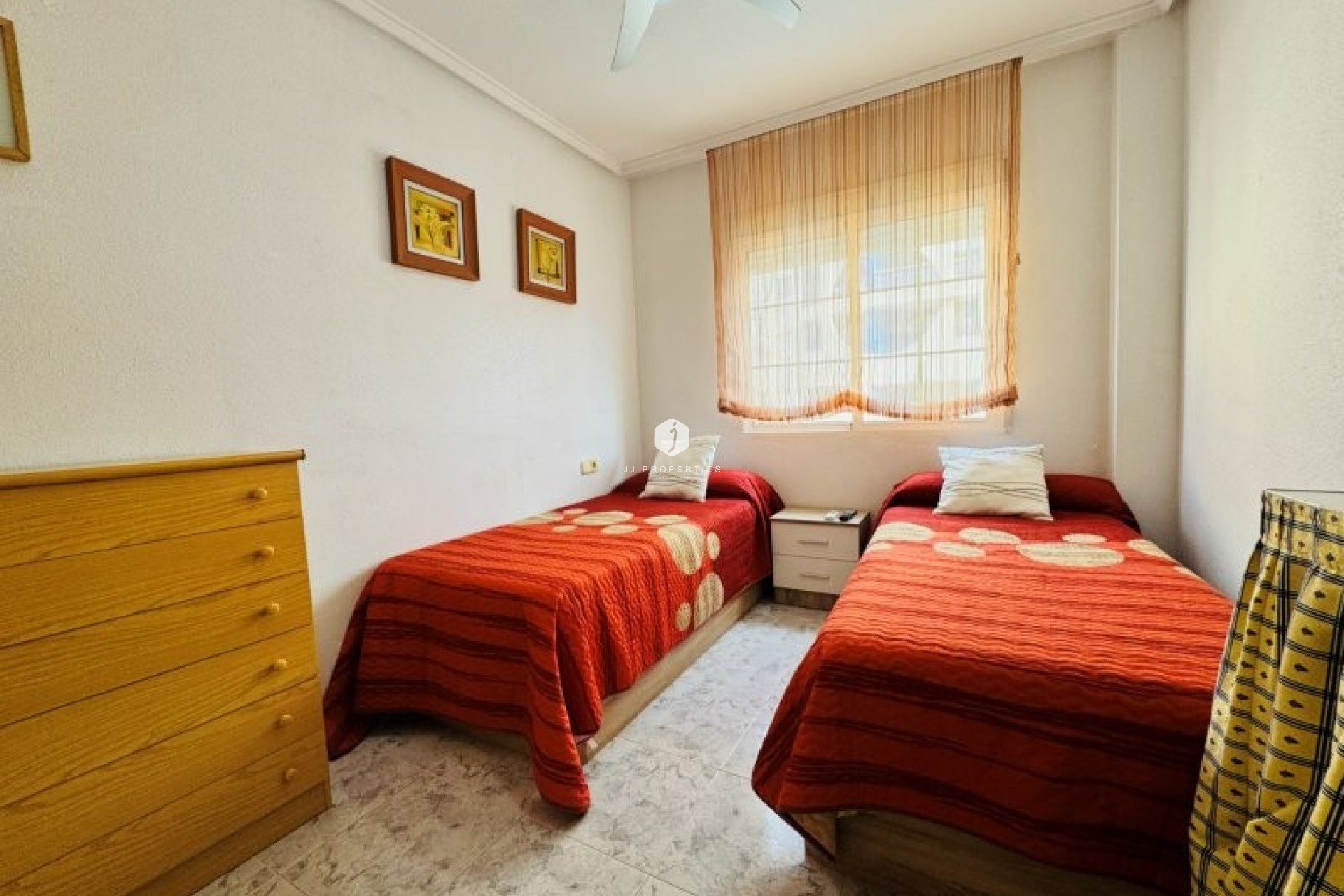 Aus zweiter Hand - Wohnung -
La Mata - Costa Blanca