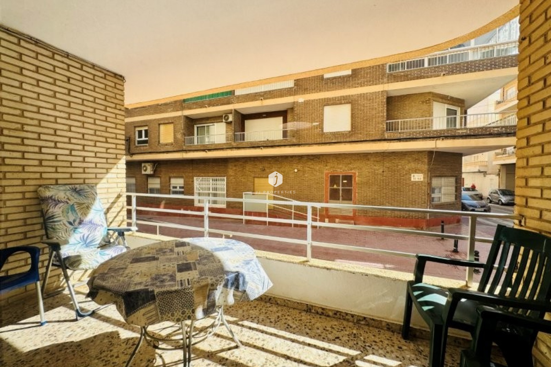 Aus zweiter Hand - Wohnung -
La Mata - Costa Blanca
