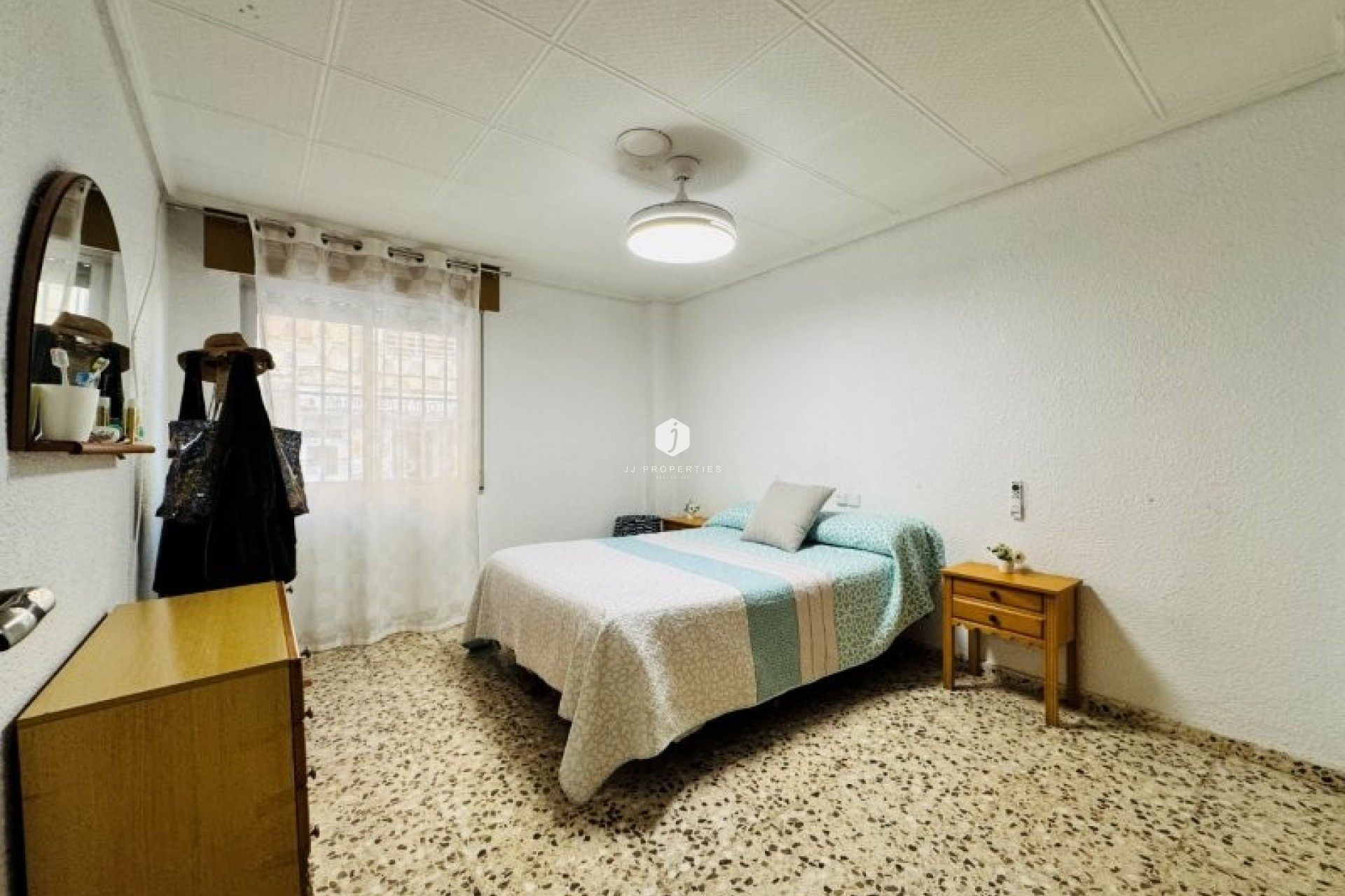 Aus zweiter Hand - Wohnung -
La Mata - Costa Blanca
