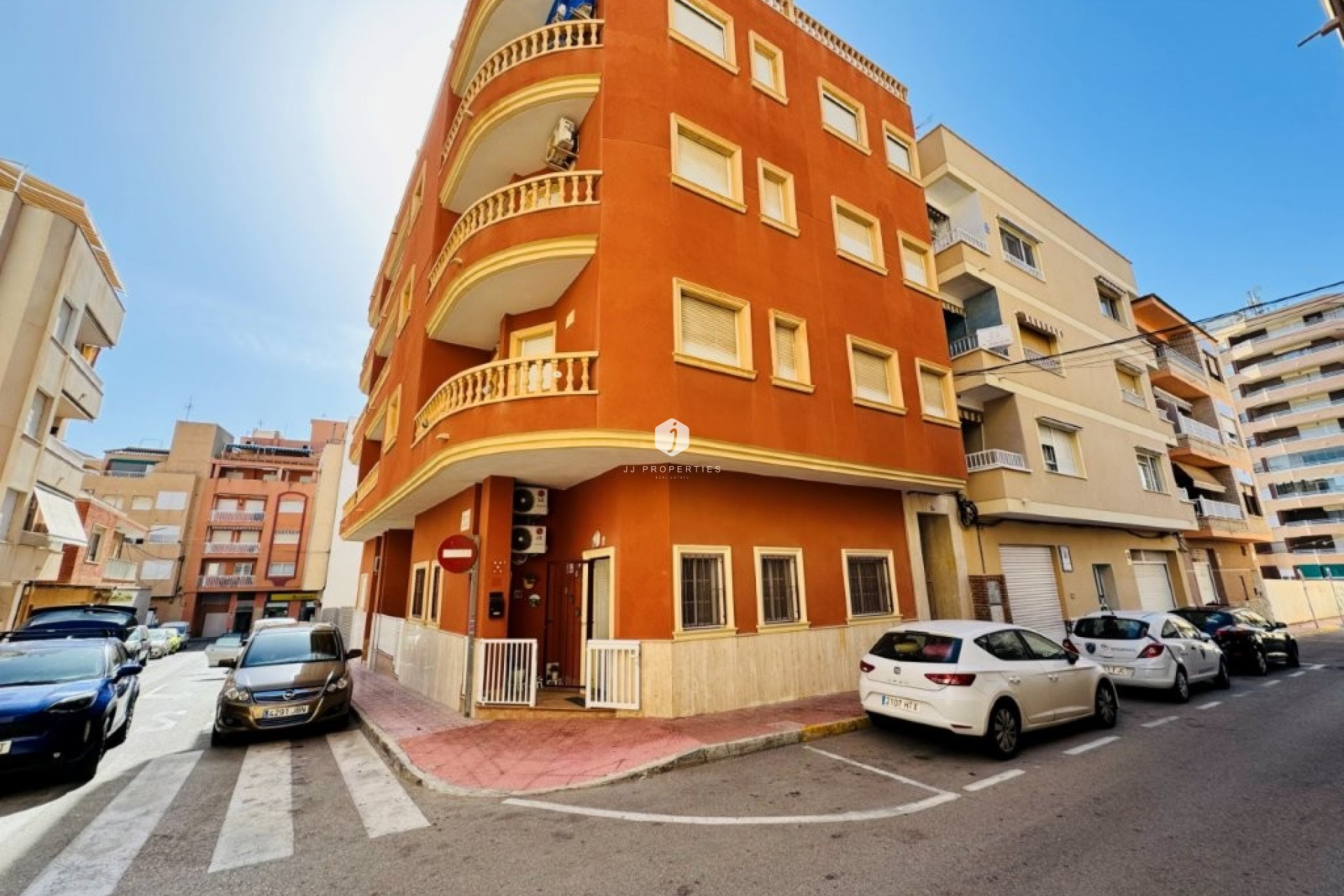 Aus zweiter Hand - Wohnung -
La Mata - Costa Blanca