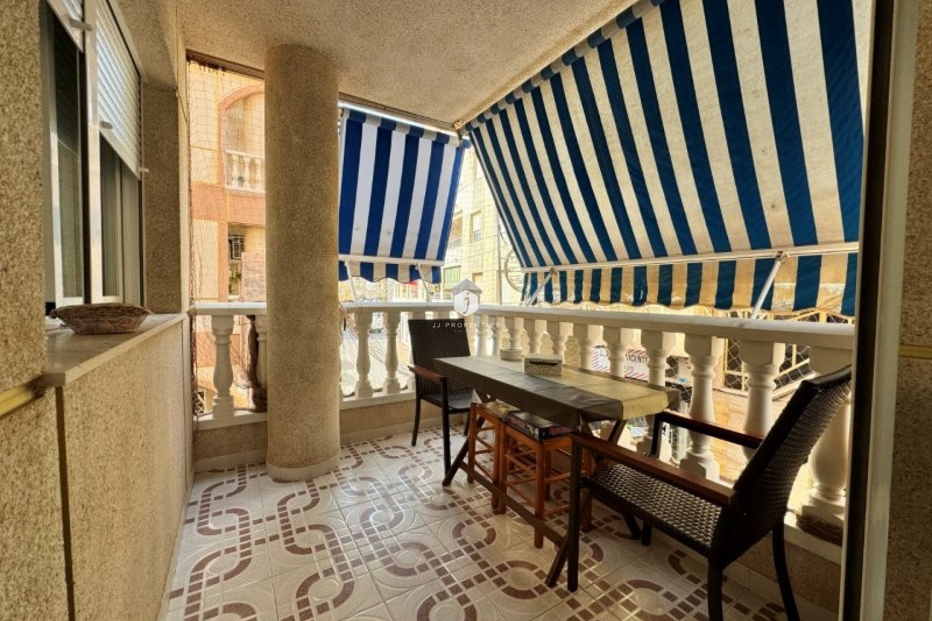 Aus zweiter Hand - Wohnung -
La Mata - Costa Blanca