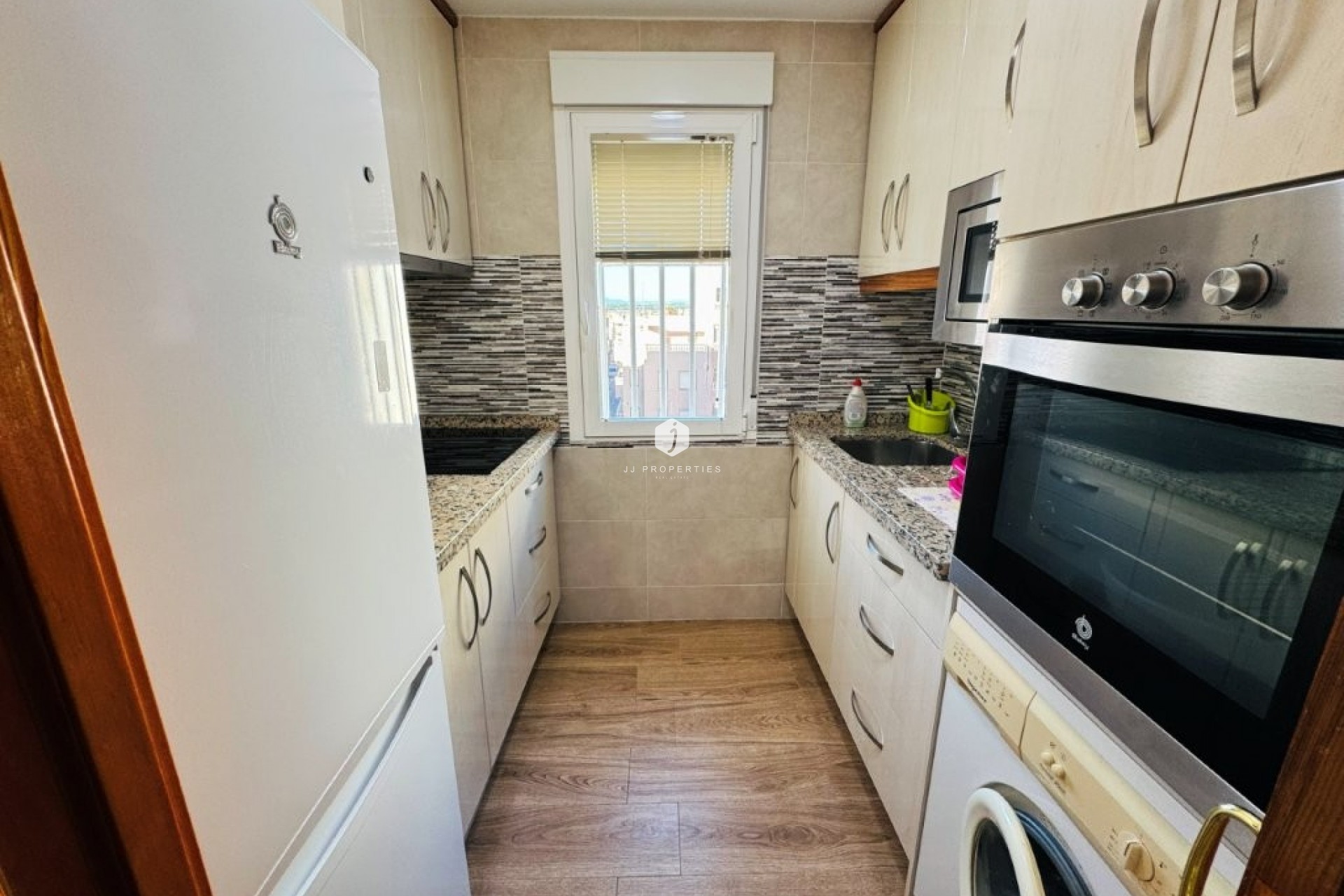 Aus zweiter Hand - Wohnung -
La Mata - Costa Blanca