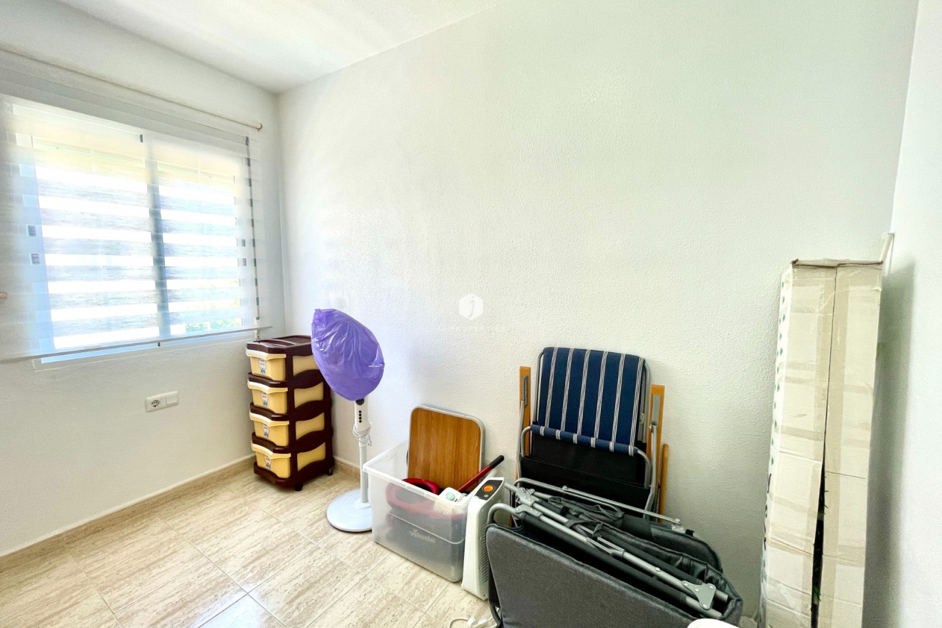 Aus zweiter Hand - Wohnung -
La Siesta - Costa Blanca