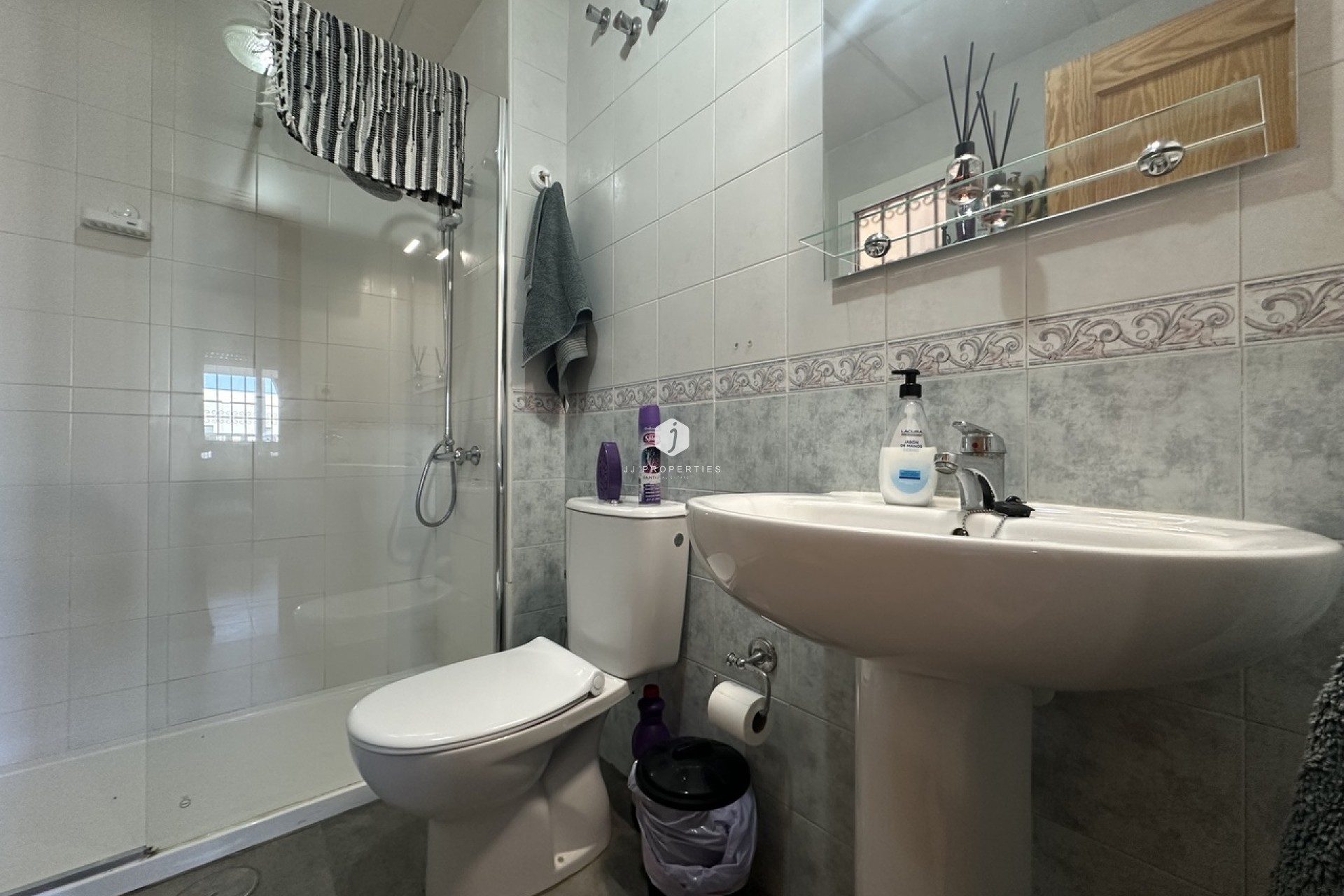 Aus zweiter Hand - Wohnung -
La Zenia - Costa Blanca