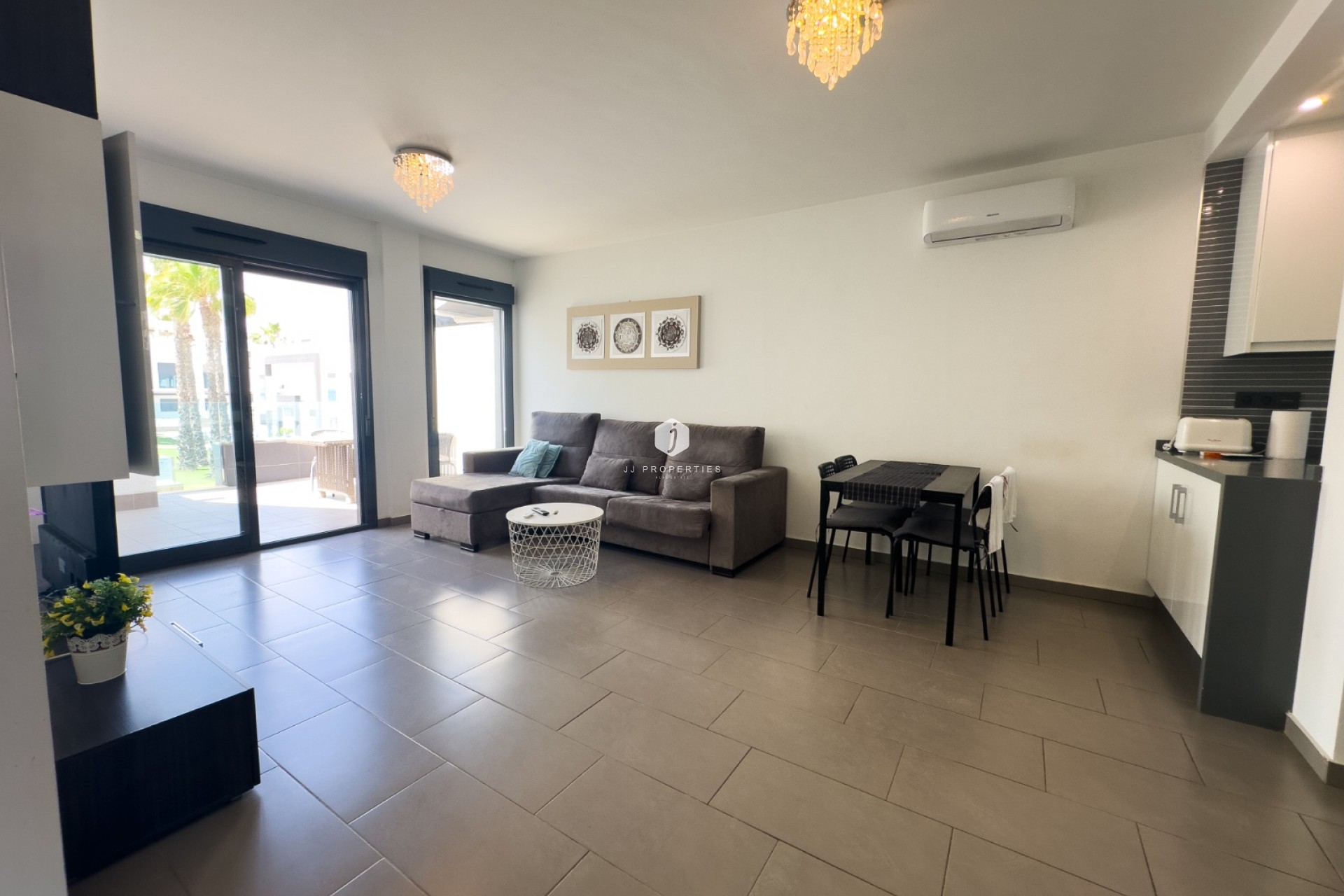 Aus zweiter Hand - Wohnung -
La Zenia - Costa Blanca