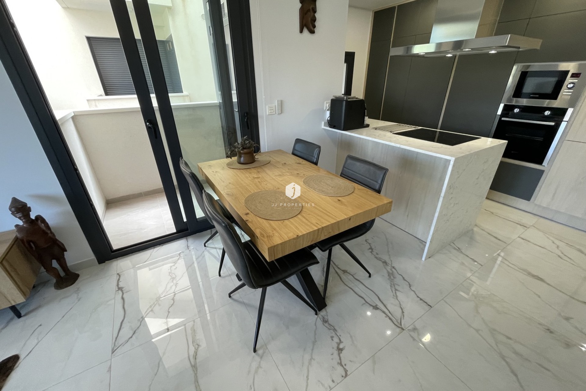 Aus zweiter Hand - Wohnung -
Los Altos - Costa Blanca