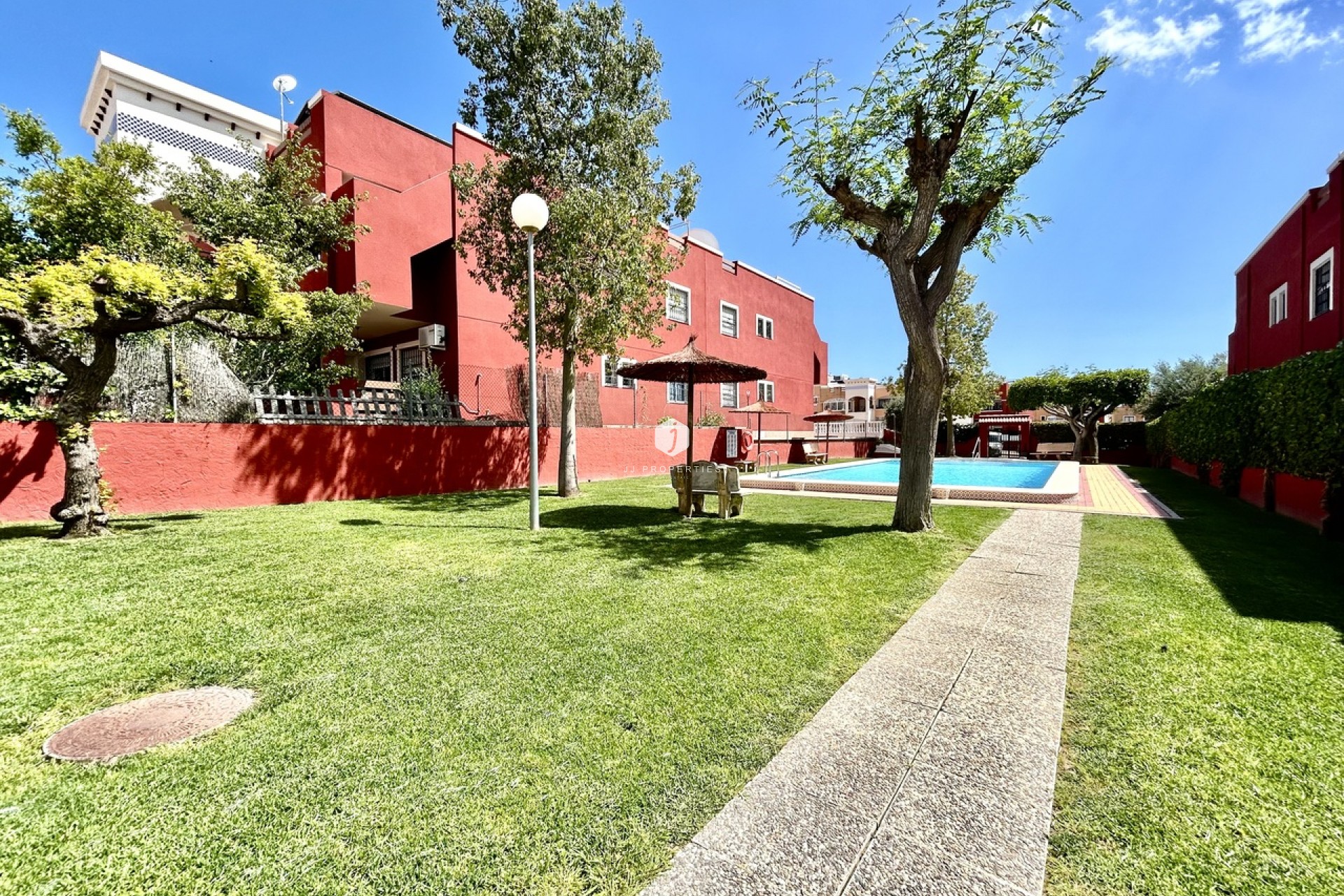 Aus zweiter Hand - Wohnung -
Los Altos - Costa Blanca