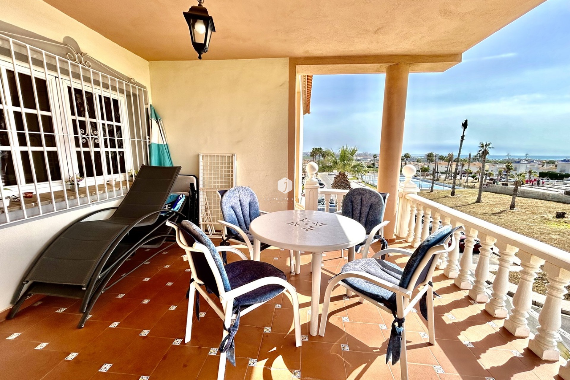 Aus zweiter Hand - Wohnung -
Los Altos - Costa Blanca
