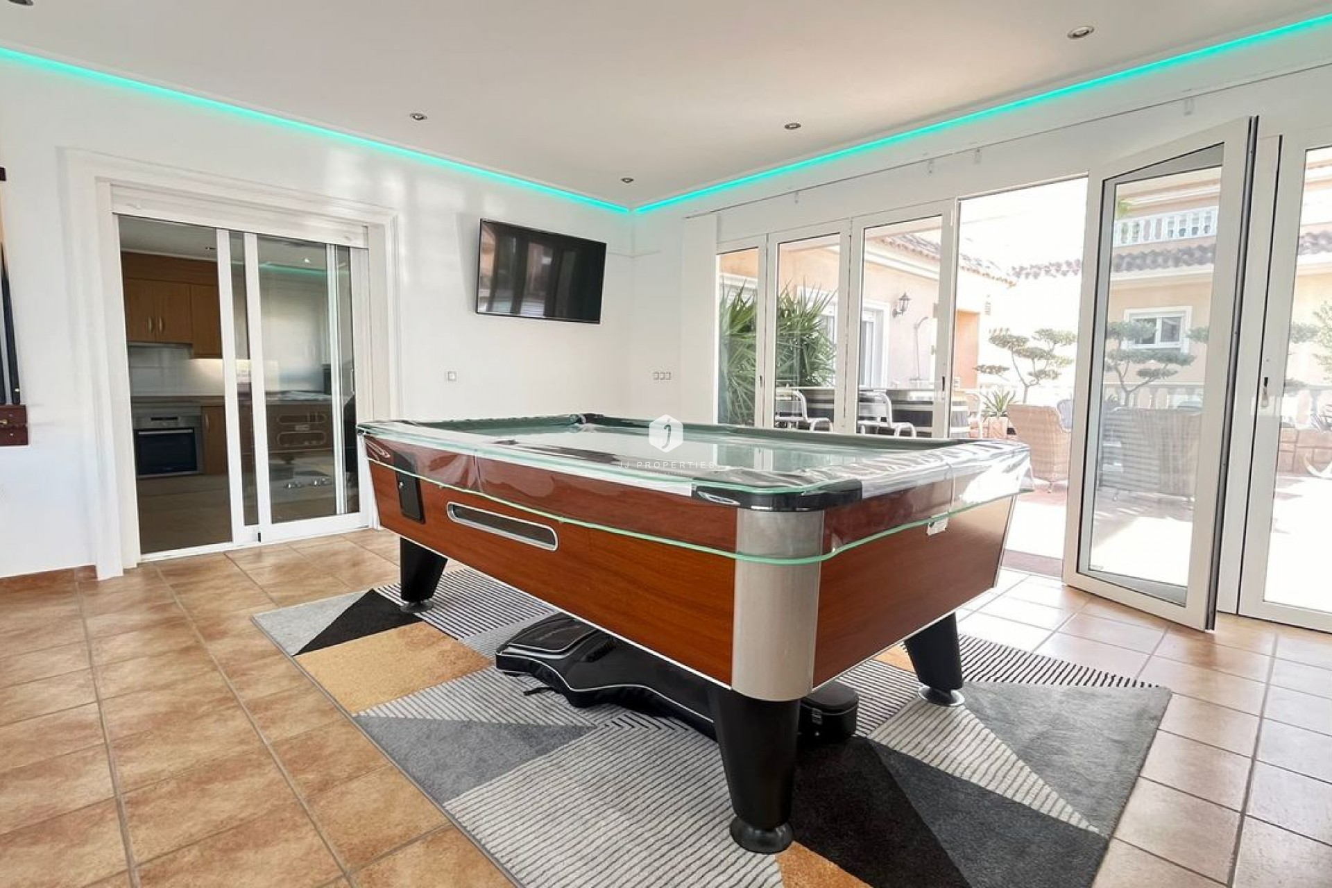 Aus zweiter Hand - Wohnung -
Los Dolses - Inland