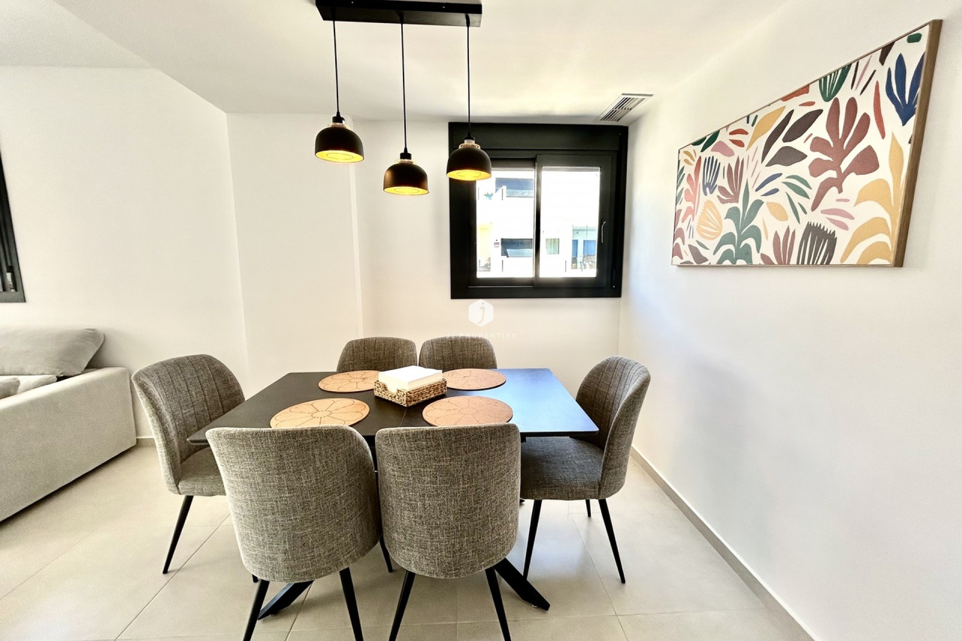 Aus zweiter Hand - Wohnung -
Los Dolses - Inland
