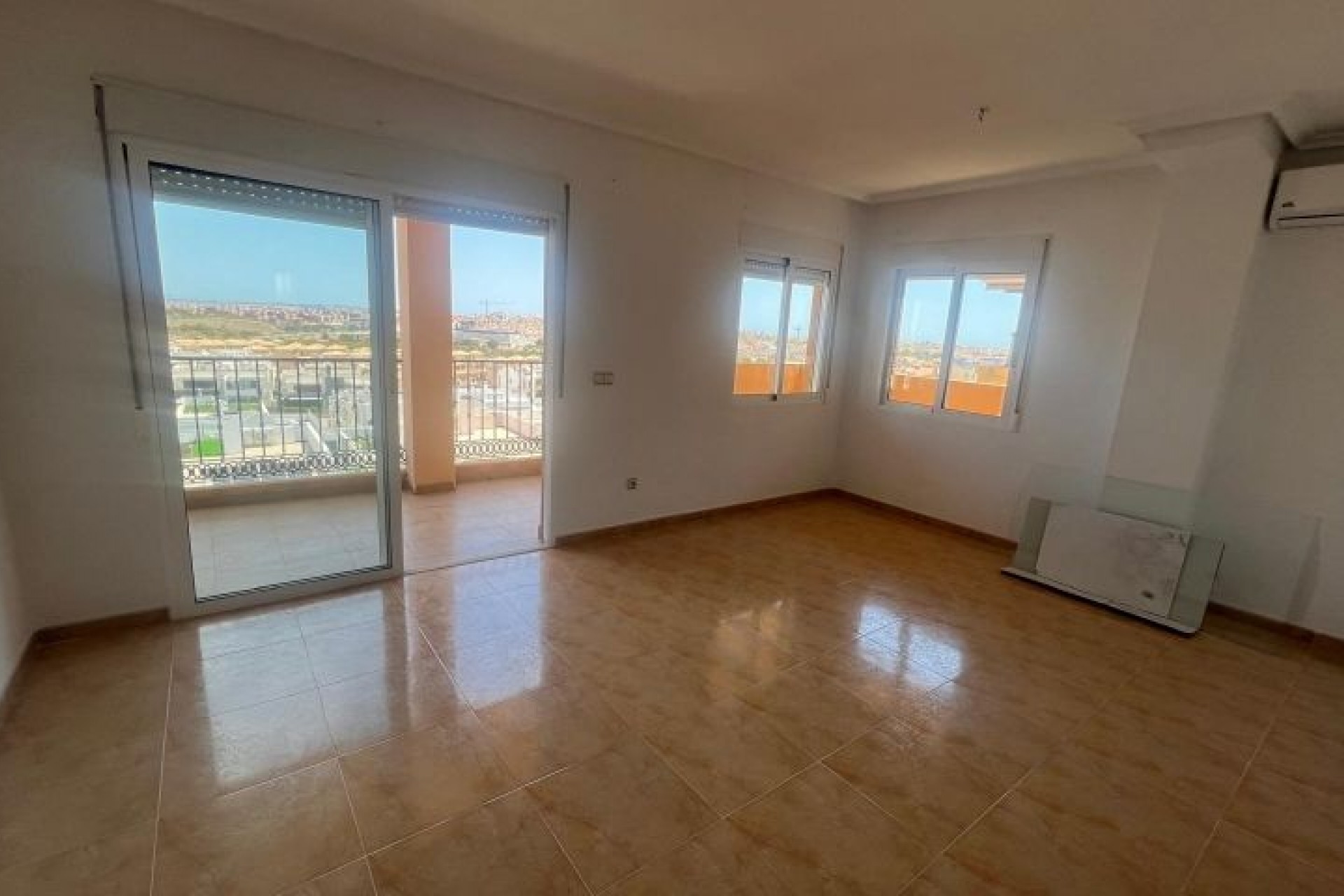 Aus zweiter Hand - Wohnung -
Orihuela Costa - Costa Blanca