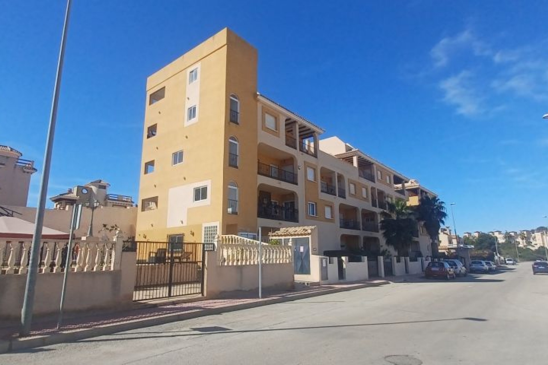 Aus zweiter Hand - Wohnung -
Orihuela Costa - Costa Blanca