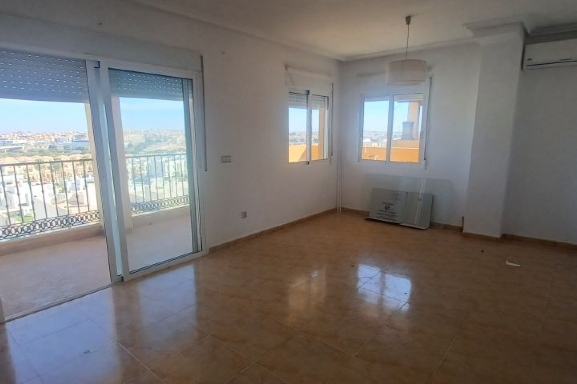 Aus zweiter Hand - Wohnung -
Orihuela Costa - Costa Blanca