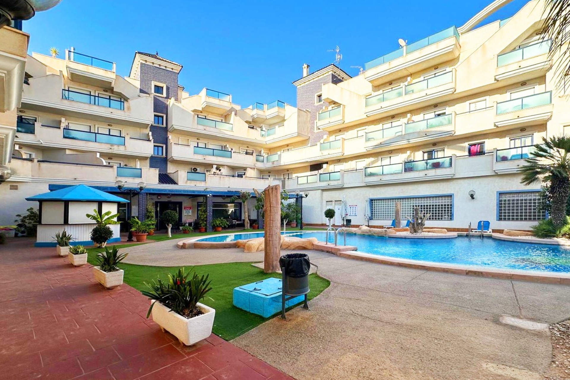 Aus zweiter Hand - Wohnung -
Orihuela Costa - Costa Blanca