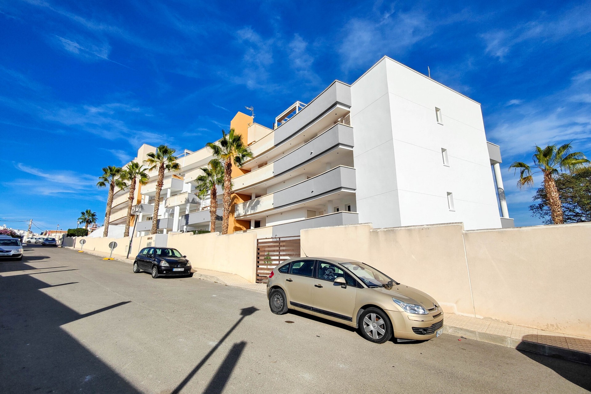 Aus zweiter Hand - Wohnung -
Orihuela Costa - Costa Blanca