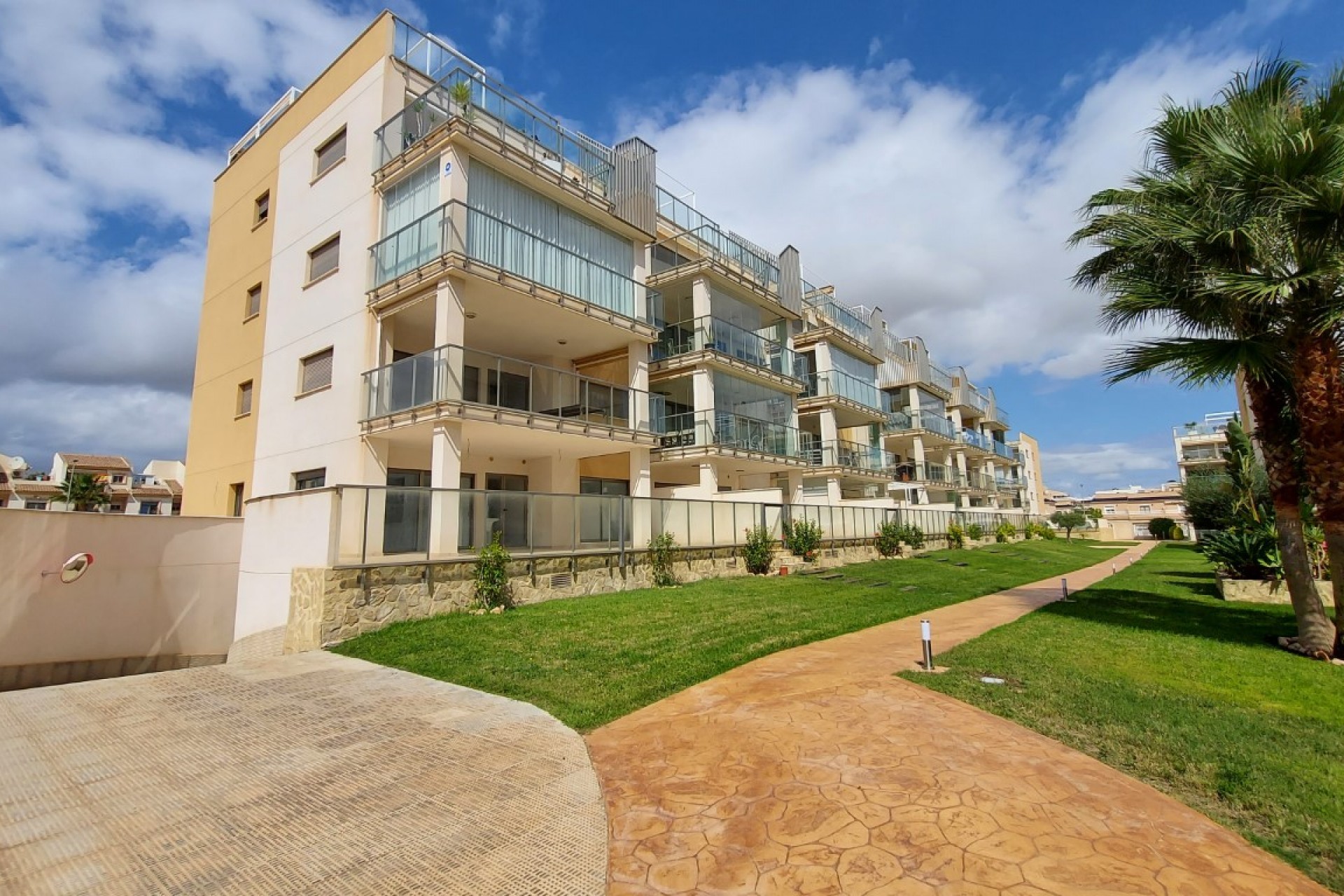 Aus zweiter Hand - Wohnung -
Orihuela Costa - Costa Blanca