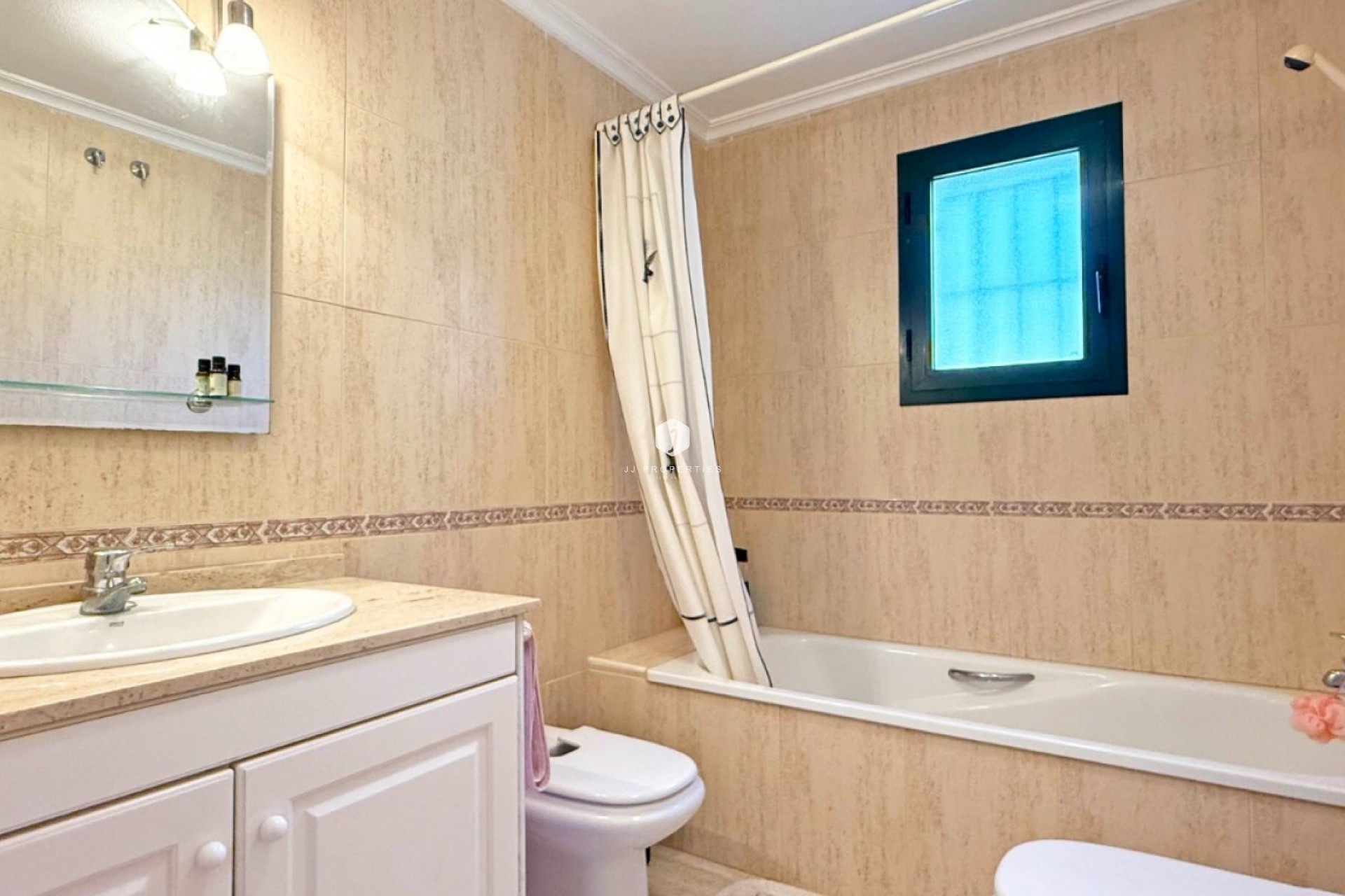 Aus zweiter Hand - Wohnung -
Orihuela Costa - Costa Blanca