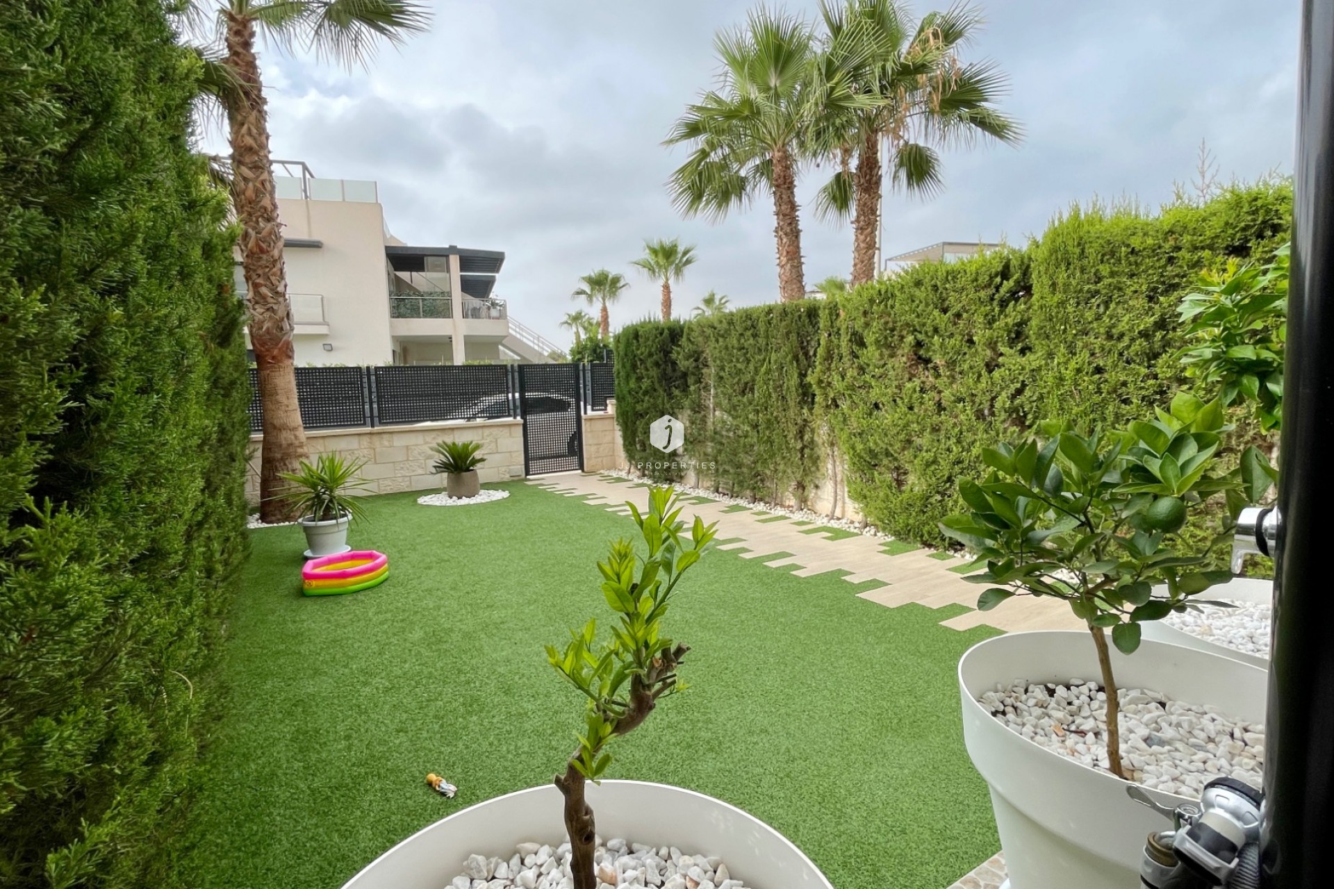 Aus zweiter Hand - Wohnung -
Orihuela Costa - Costa Blanca