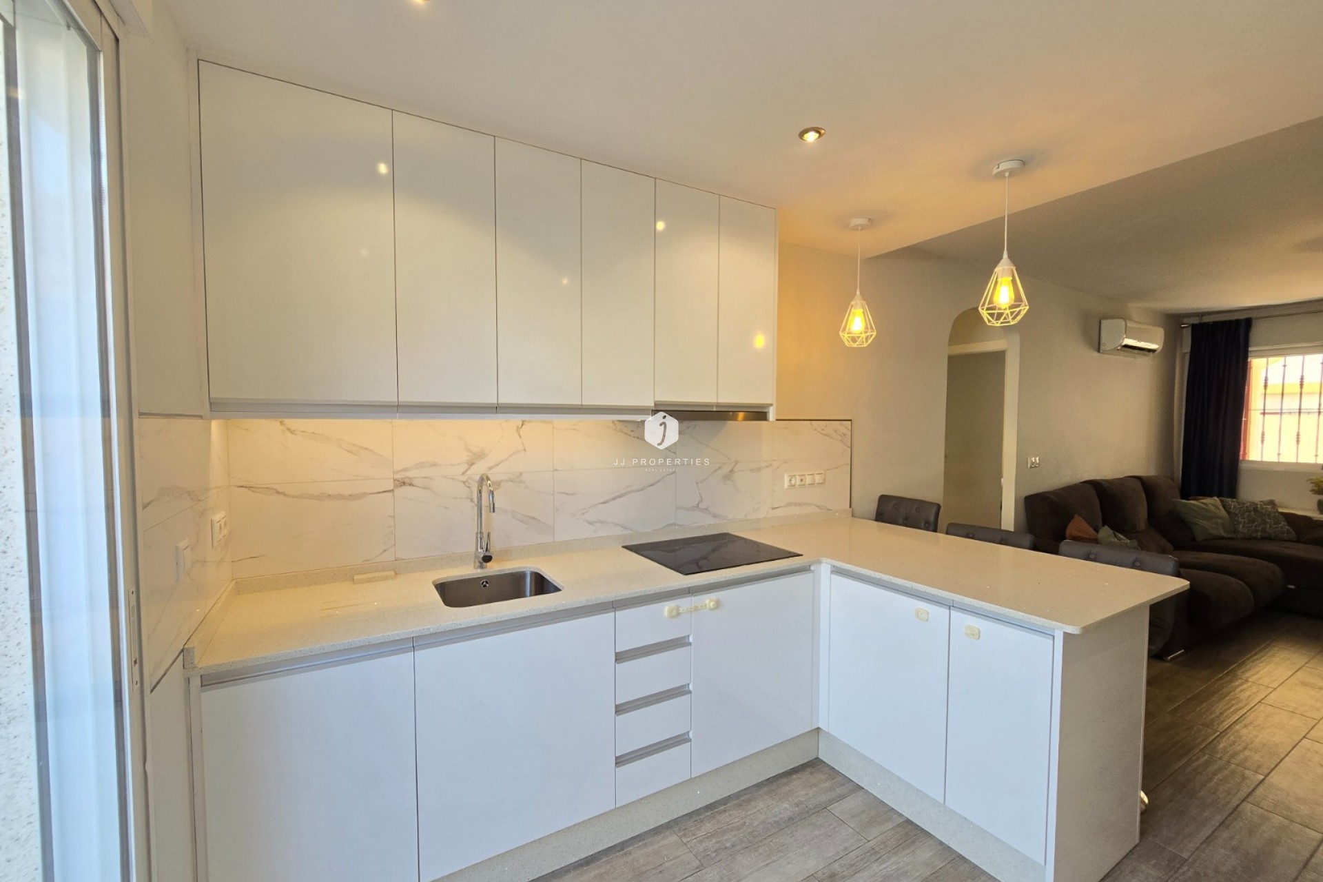 Aus zweiter Hand - Wohnung -
Orihuela Costa - Costa Blanca