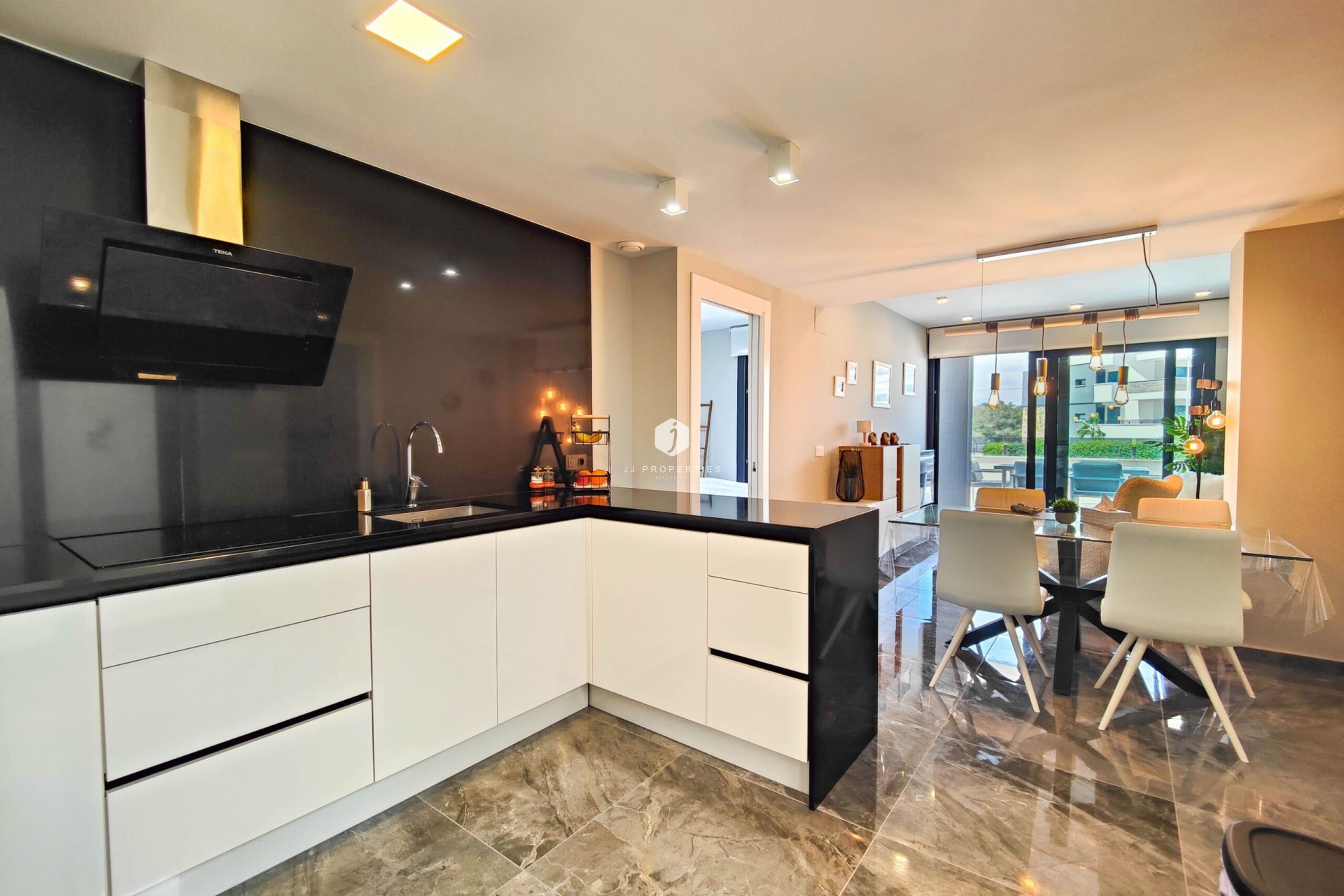 Aus zweiter Hand - Wohnung -
Orihuela Costa - Costa Blanca