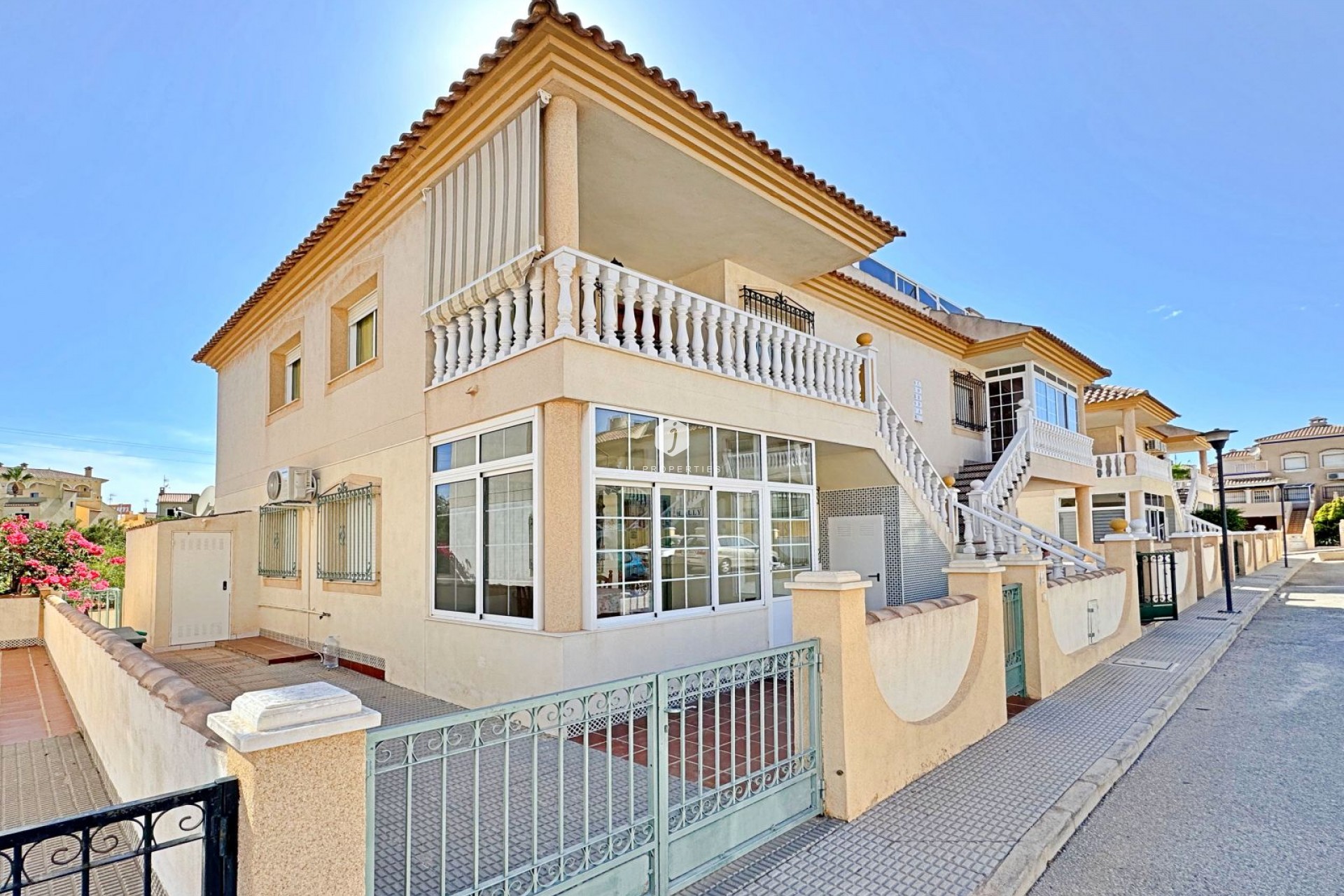 Aus zweiter Hand - Wohnung -
Orihuela Costa - Costa Blanca