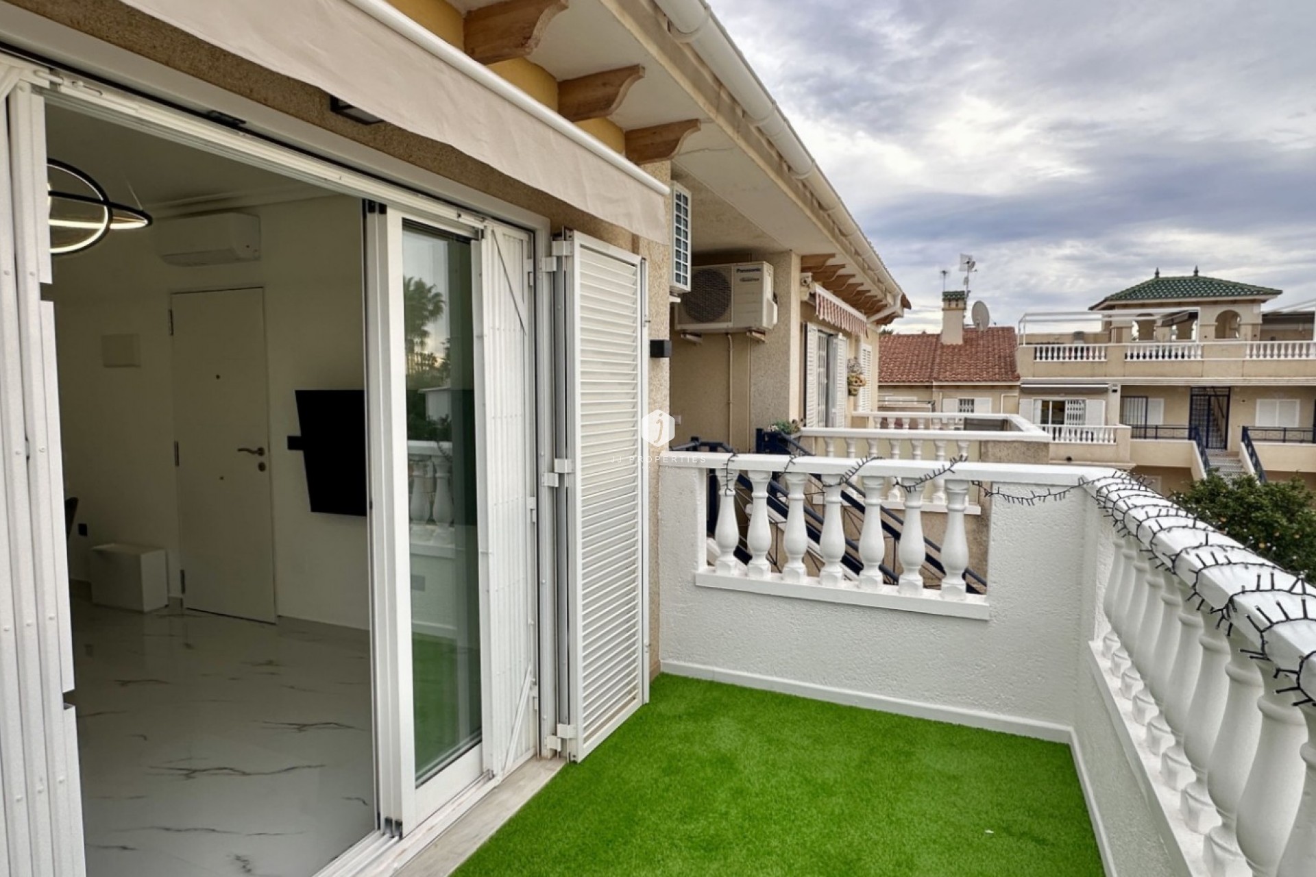 Aus zweiter Hand - Wohnung -
Orihuela Costa - Costa Blanca