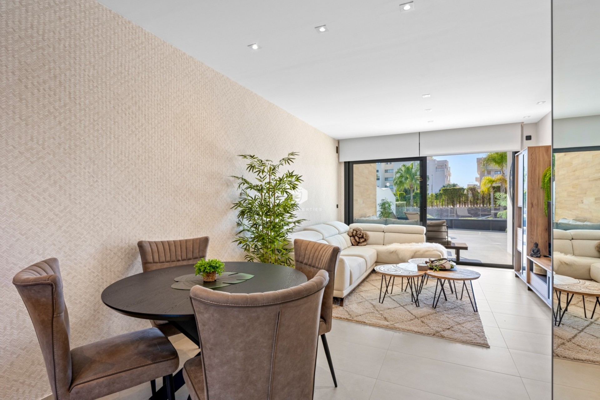 Aus zweiter Hand - Wohnung -
Orihuela Costa - Costa Blanca