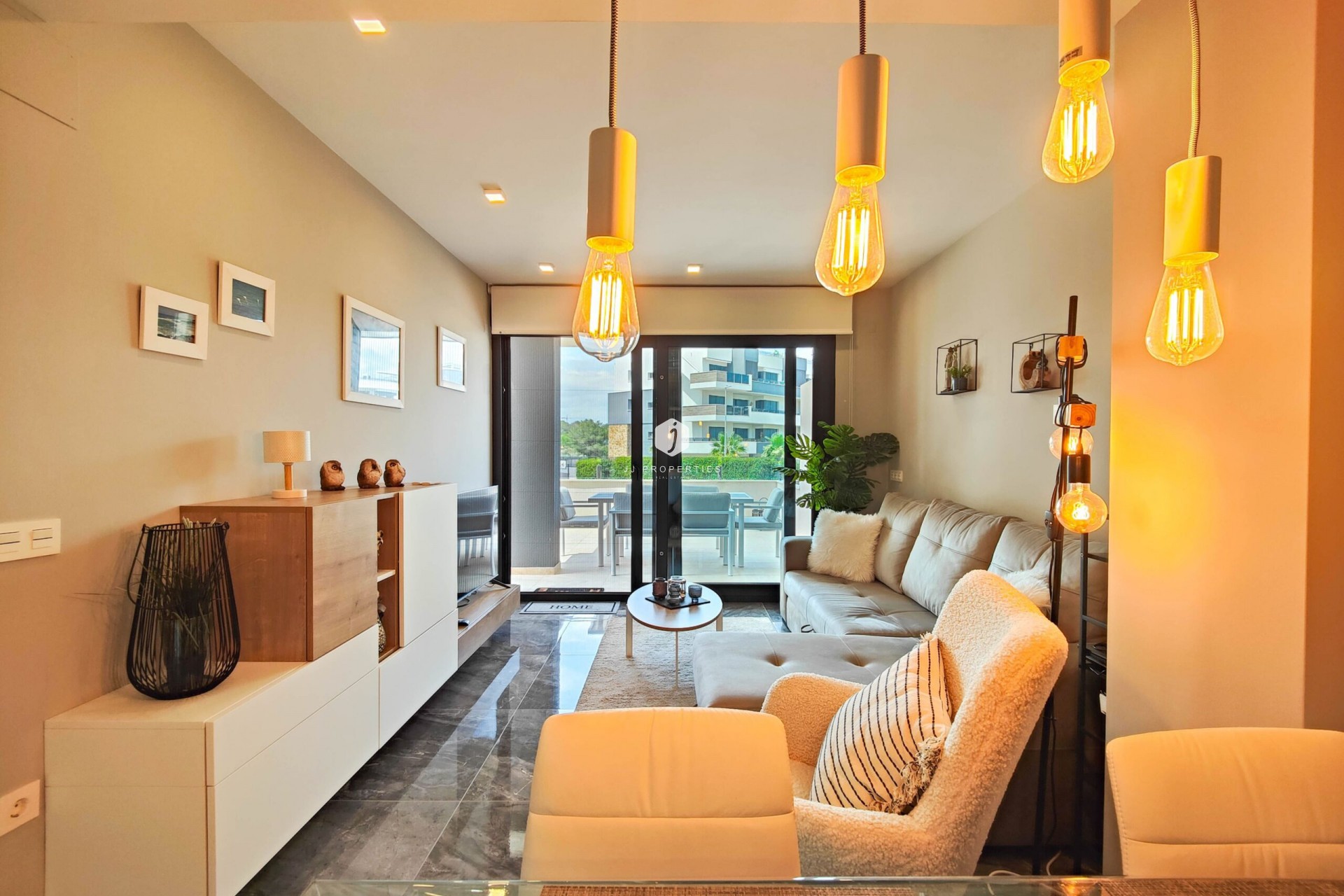 Aus zweiter Hand - Wohnung -
Orihuela Costa - Costa Blanca