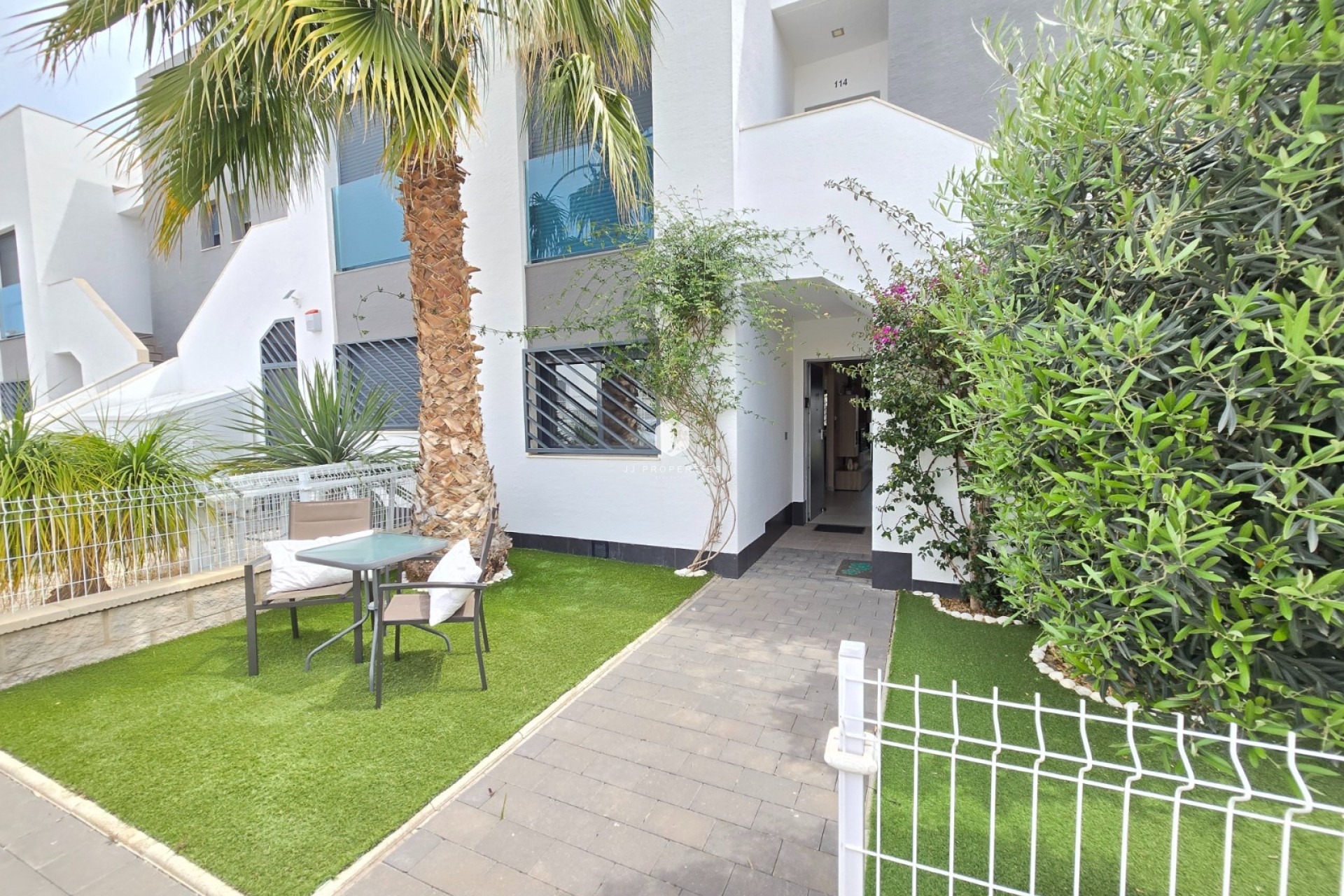 Aus zweiter Hand - Wohnung -
Orihuela Costa - Costa Blanca