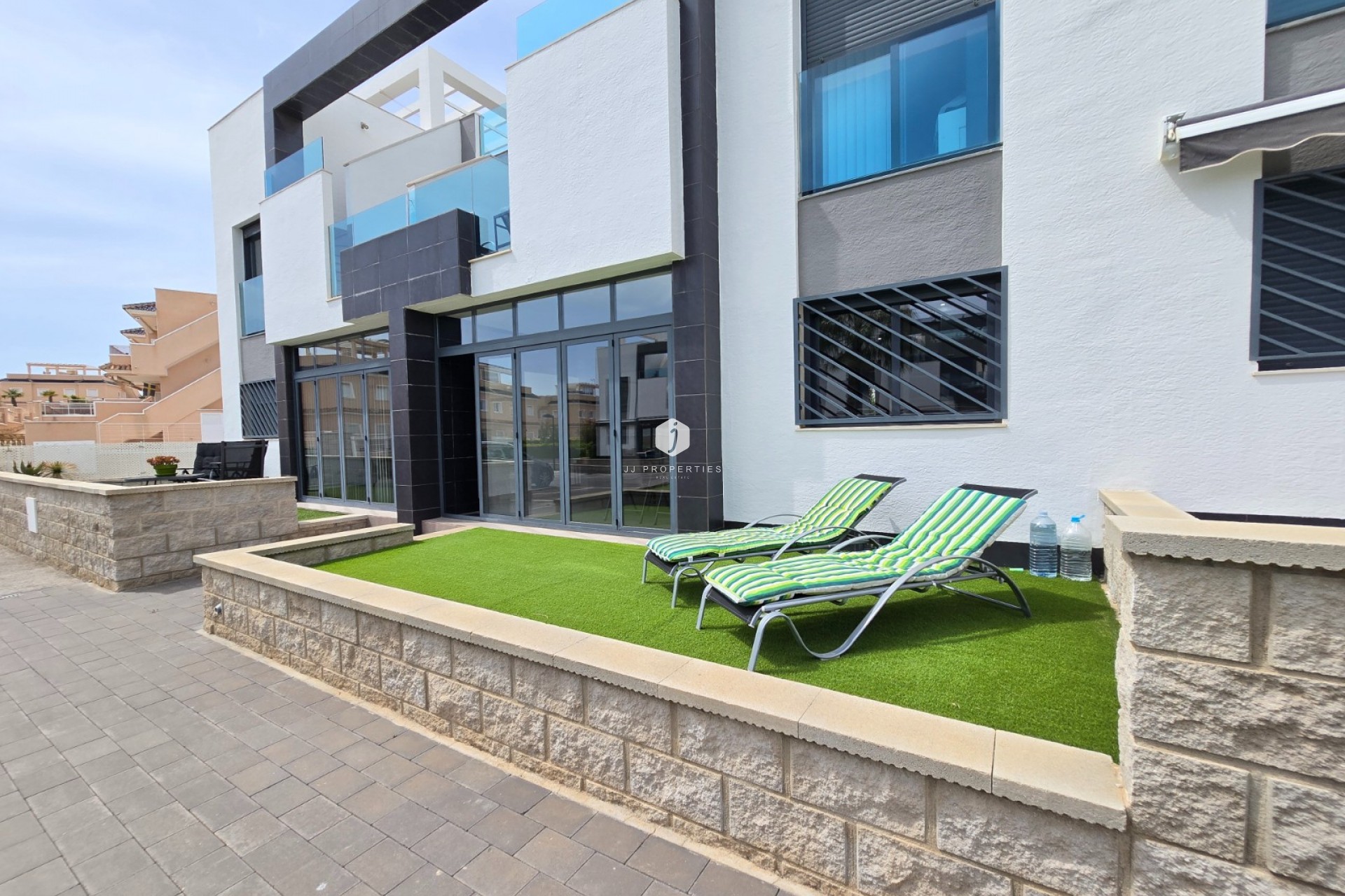 Aus zweiter Hand - Wohnung -
Orihuela Costa - Costa Blanca