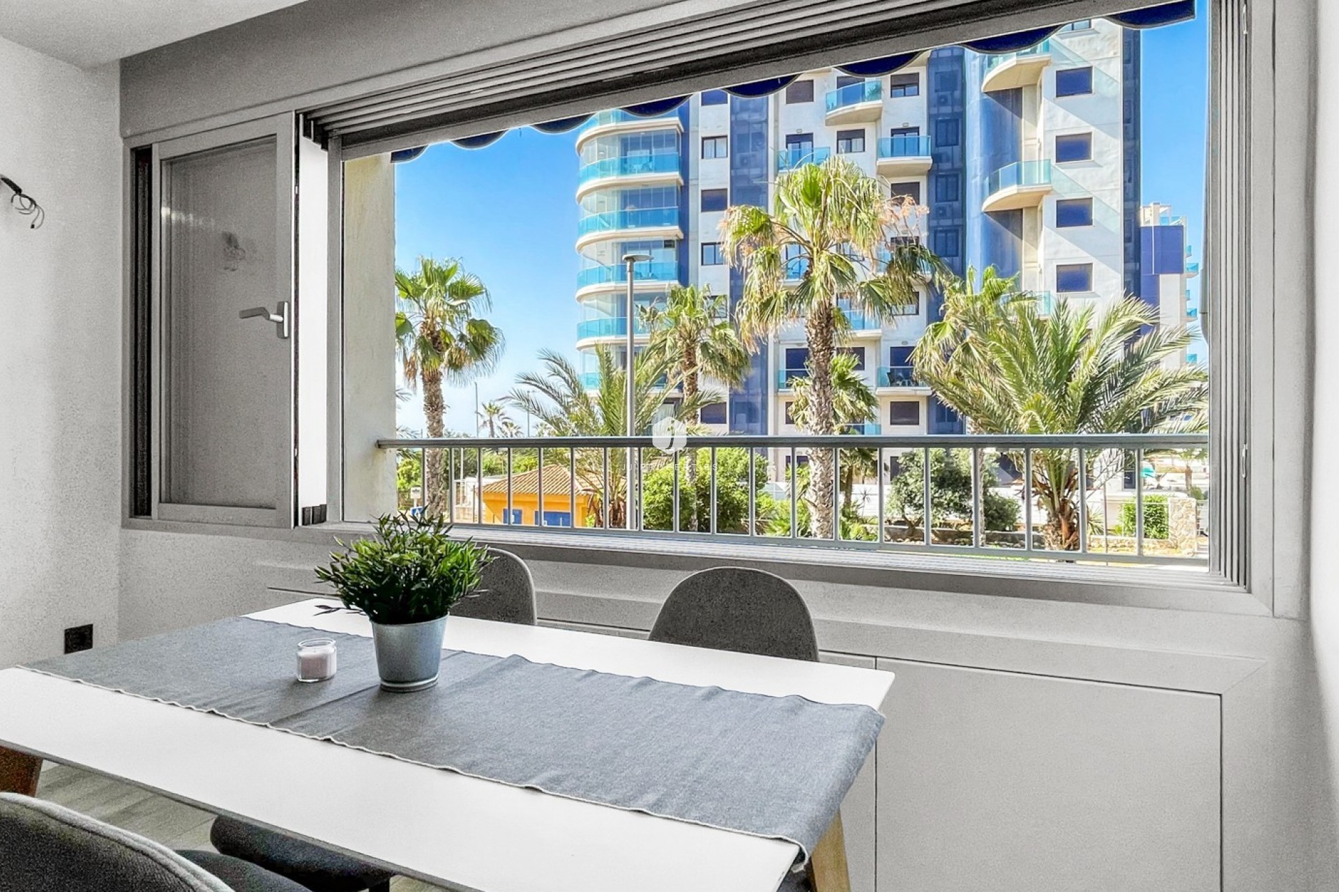 Aus zweiter Hand - Wohnung -
Orihuela Costa - Costa Blanca
