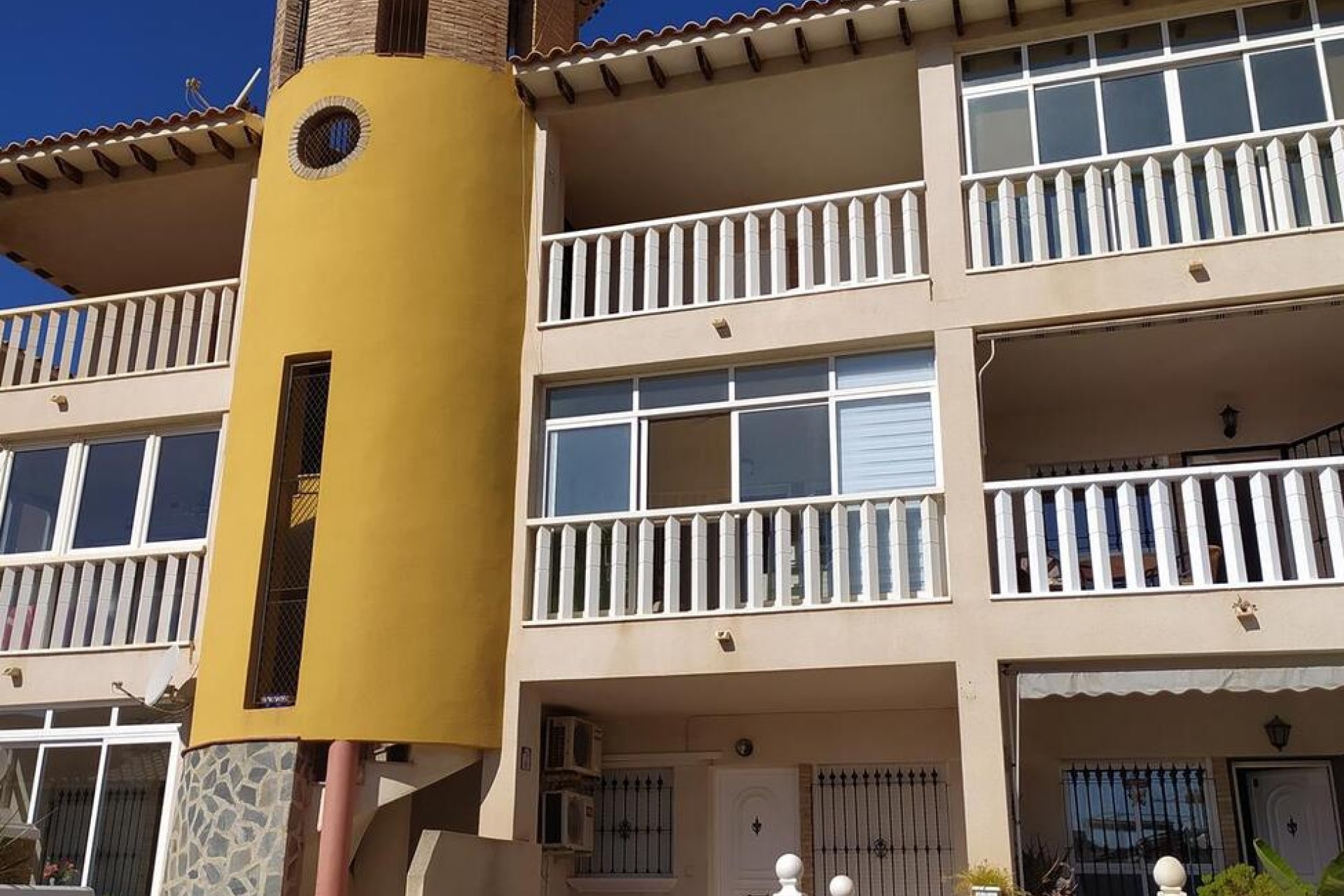 Aus zweiter Hand - Wohnung -
Orihuela Costa - La Zenia