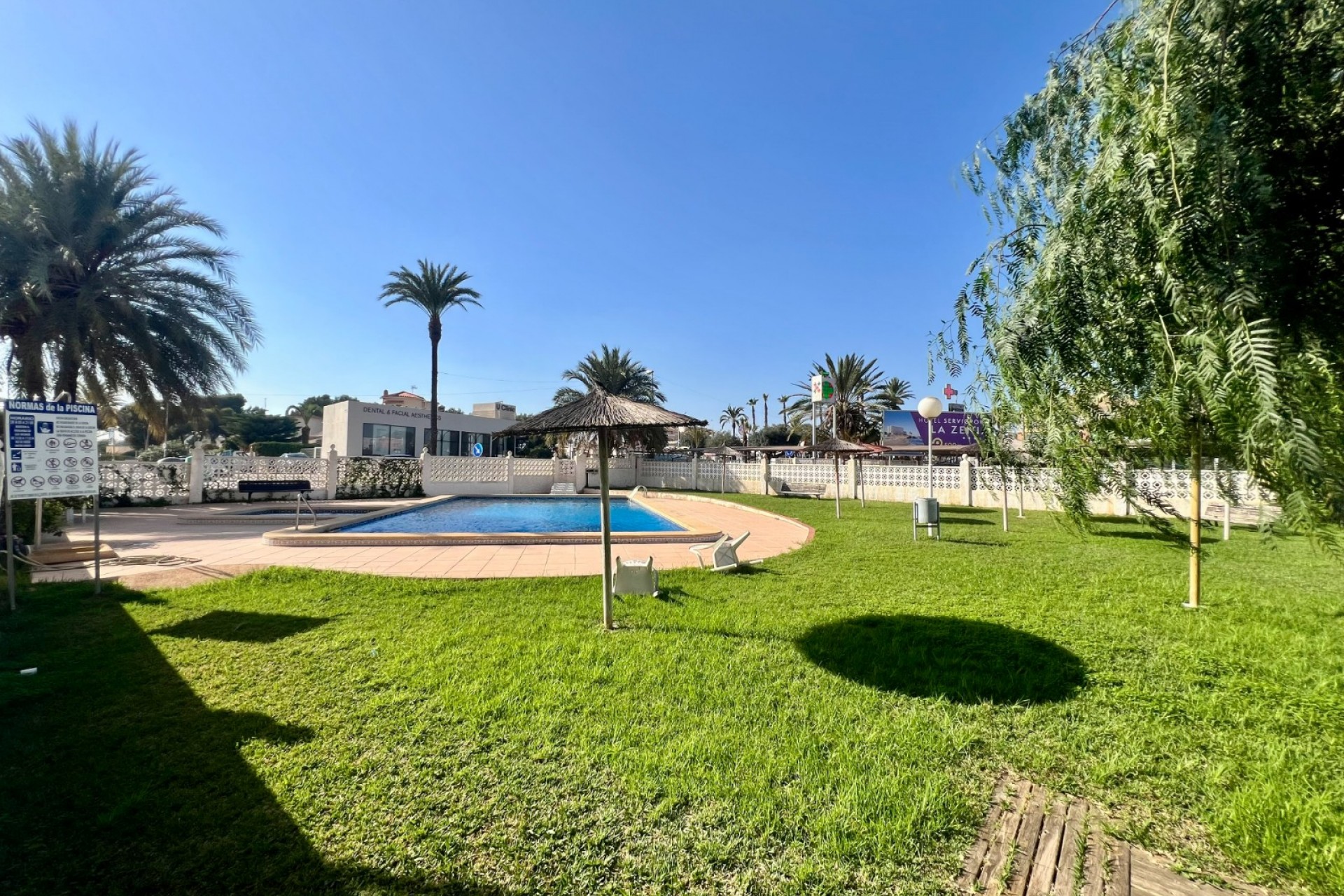 Aus zweiter Hand - Wohnung -
Orihuela Costa - La Zenia