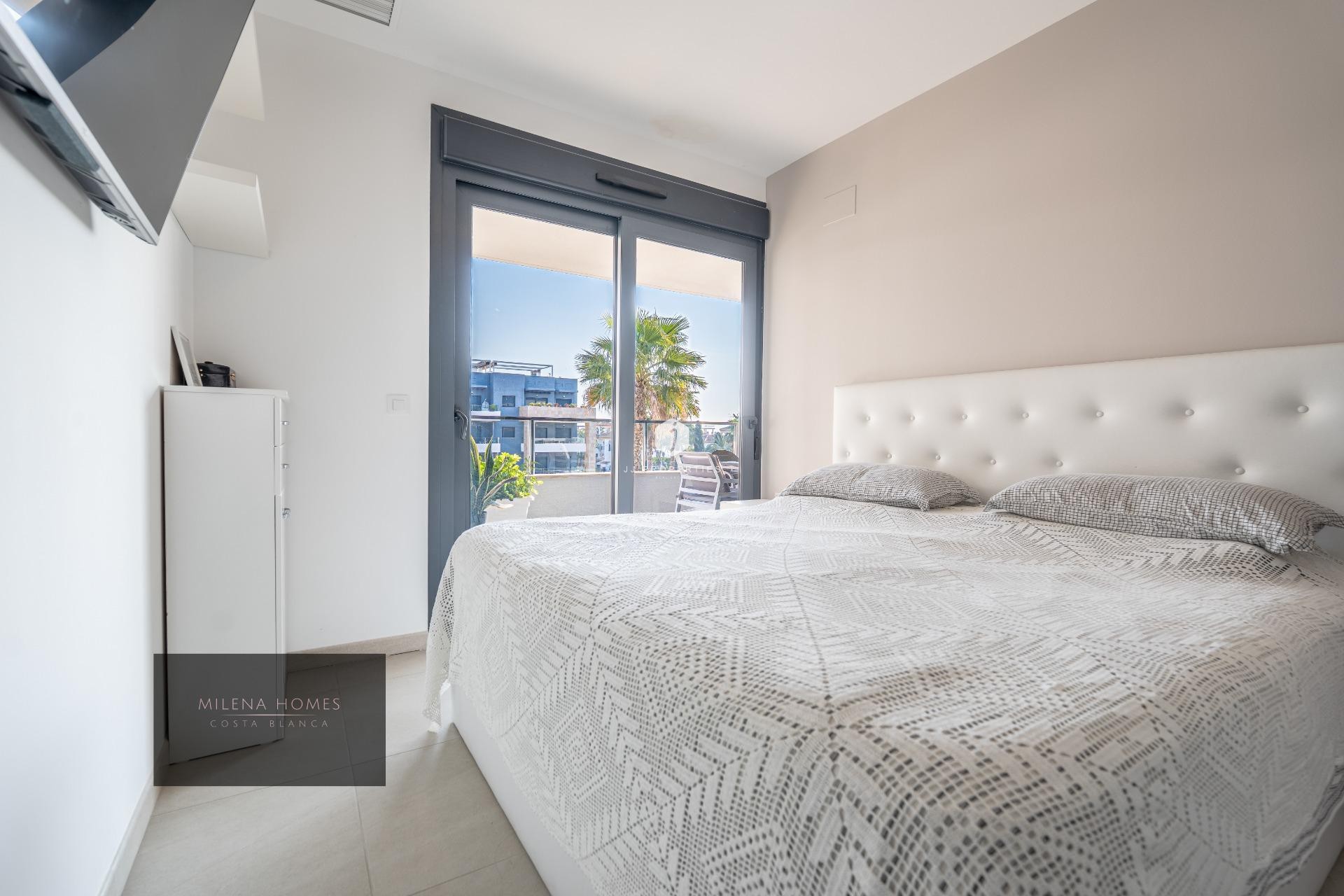 Aus zweiter Hand - Wohnung -
Orihuela Costa - La Zenia