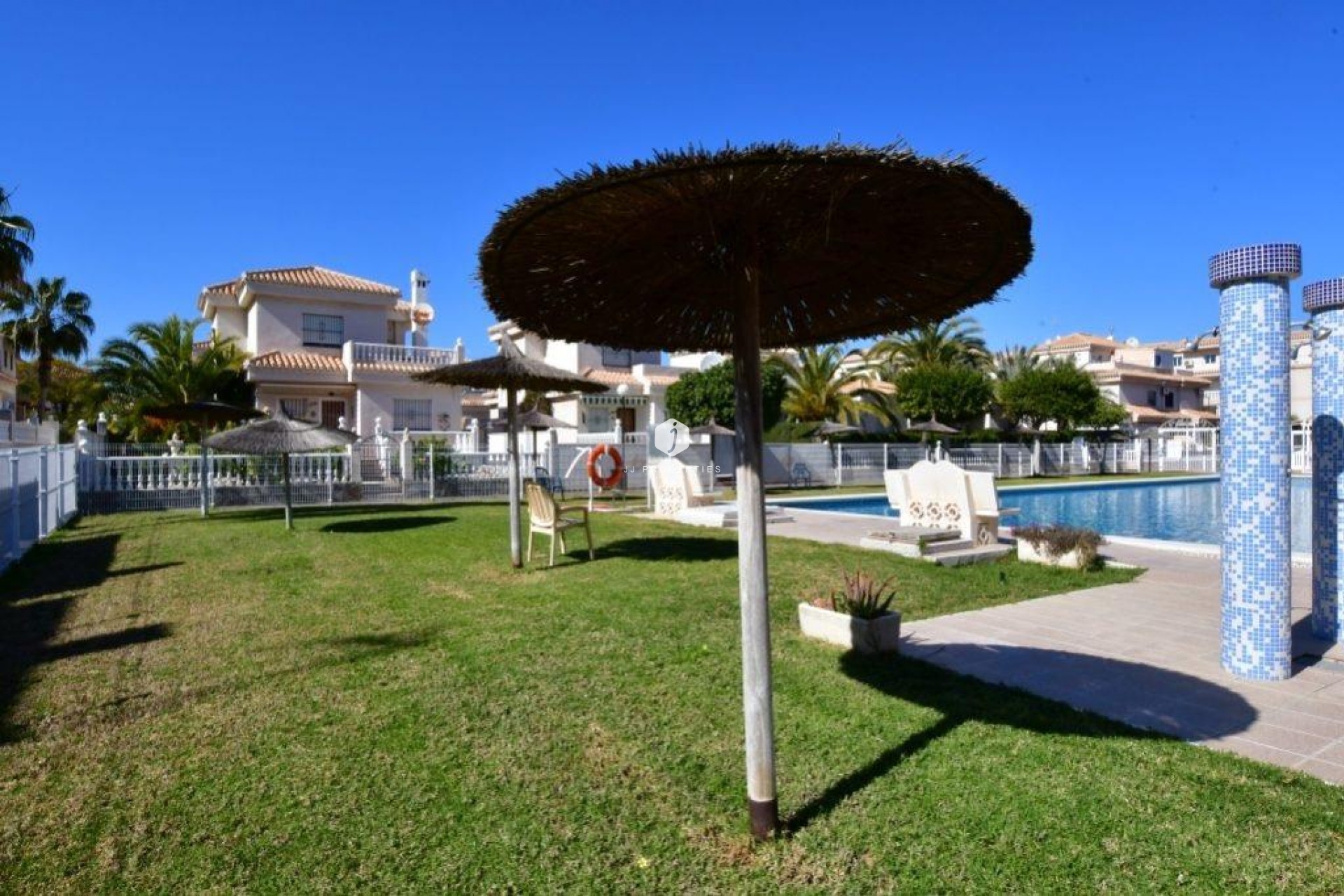 Aus zweiter Hand - Wohnung -
Orihuela Costa - La Zenia