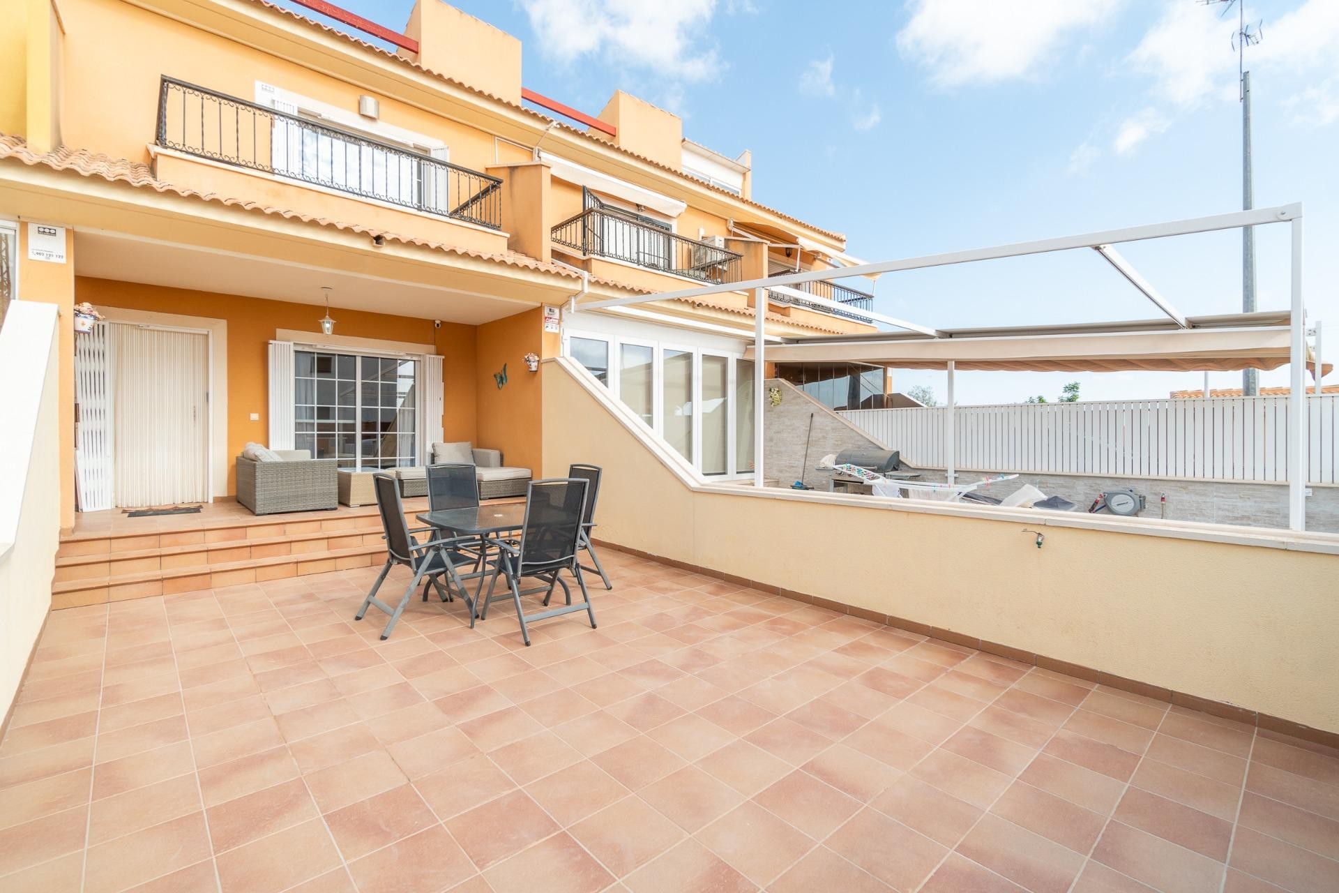 Aus zweiter Hand - Wohnung -
Orihuela Costa - Los Dolses