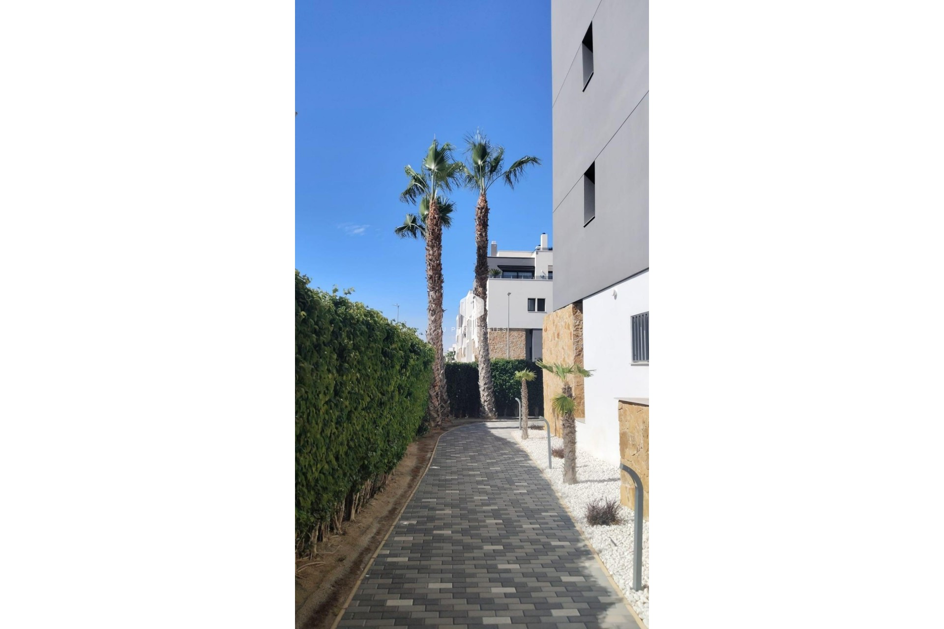 Aus zweiter Hand - Wohnung -
Orihuela Costa - PAU 8