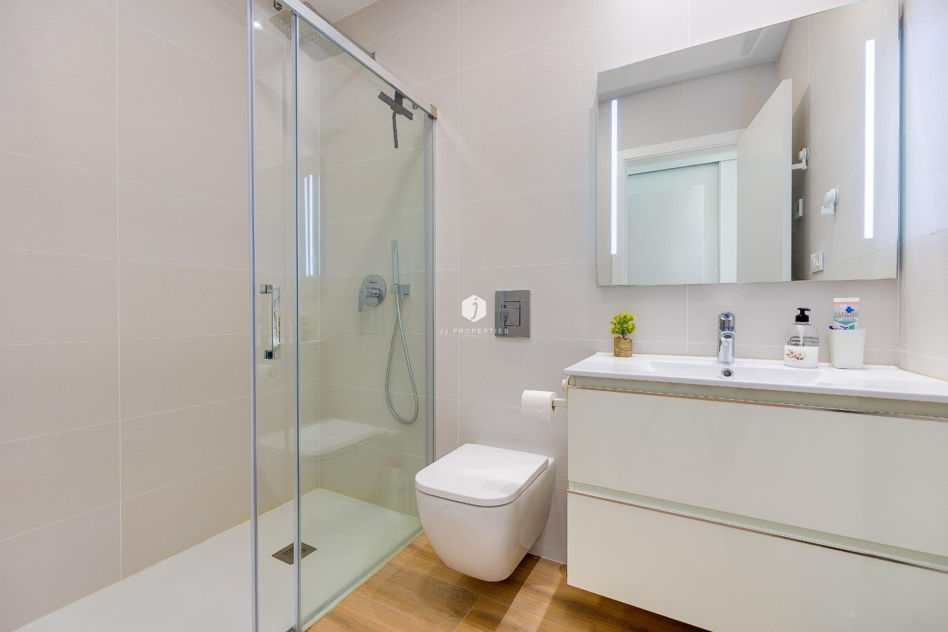 Aus zweiter Hand - Wohnung -
Orihuela Costa - Villamartín-las Filipinas