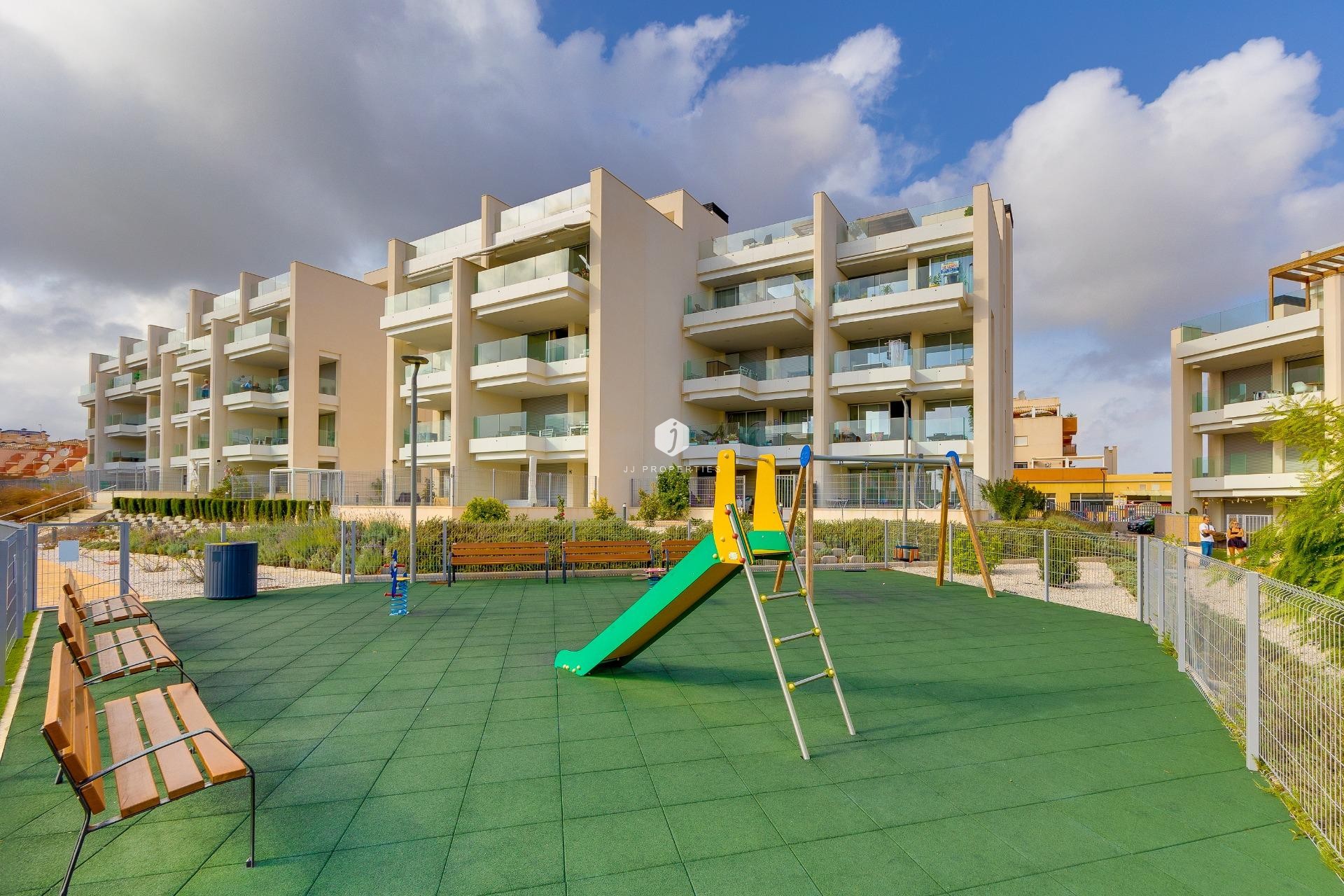 Aus zweiter Hand - Wohnung -
Orihuela Costa - Villamartín-las Filipinas