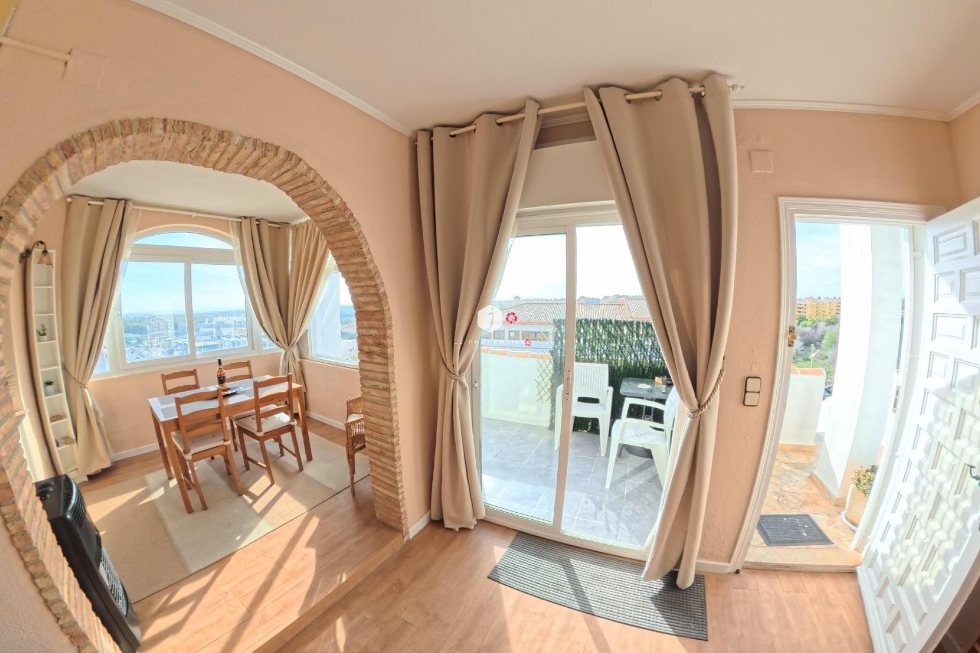 Aus zweiter Hand - Wohnung -
Orihuela Costa - Villamartín-las Filipinas