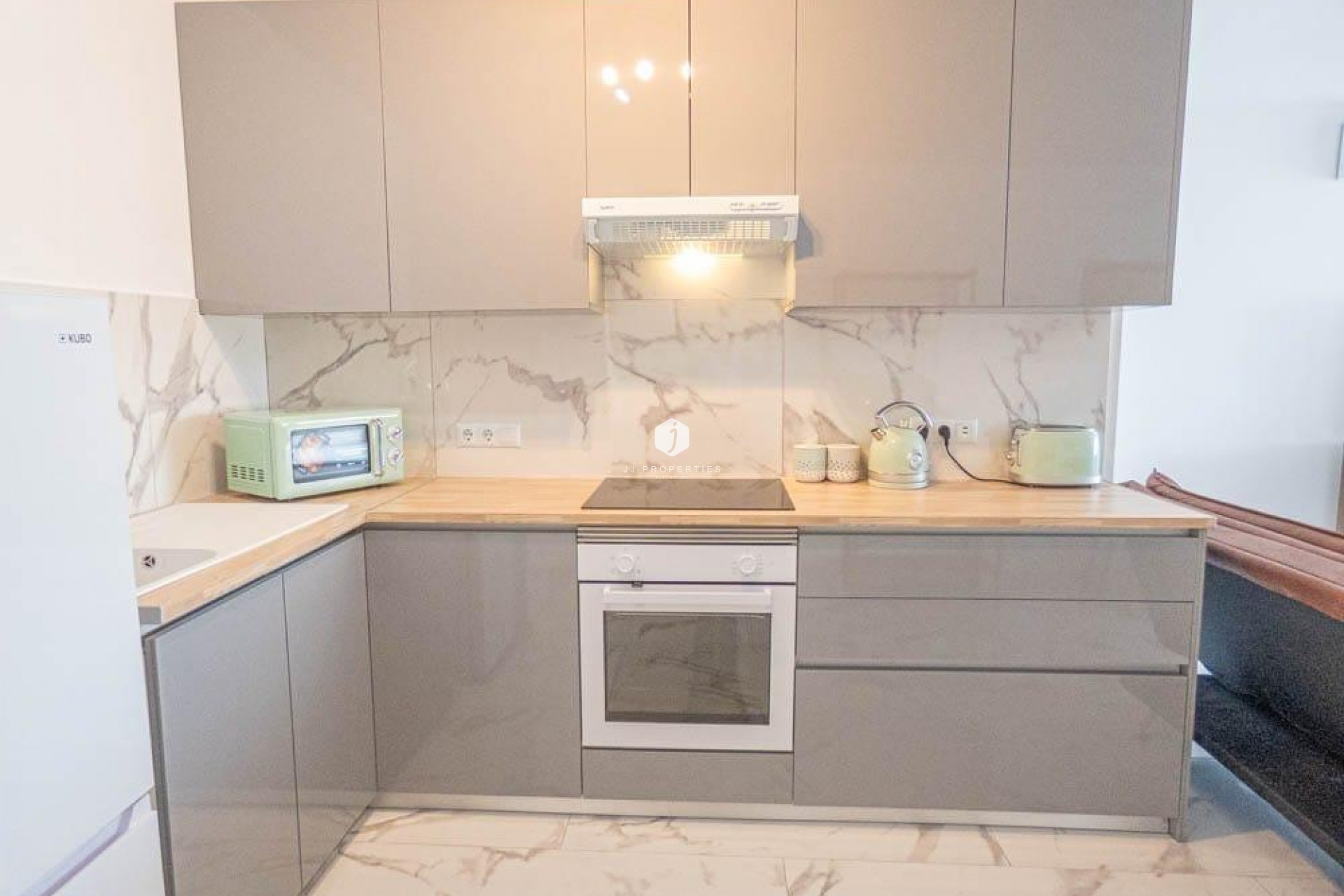 Aus zweiter Hand - Wohnung -
Orihuela Costa - Villamartín